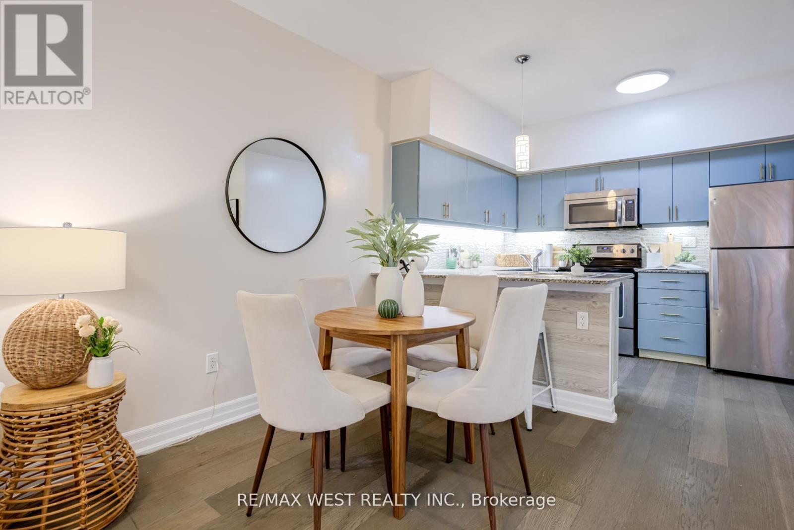 101 - 45 Sousa Mendes Street, Toronto, Ontario  M6P 0A7 - Photo 4 - W12970824