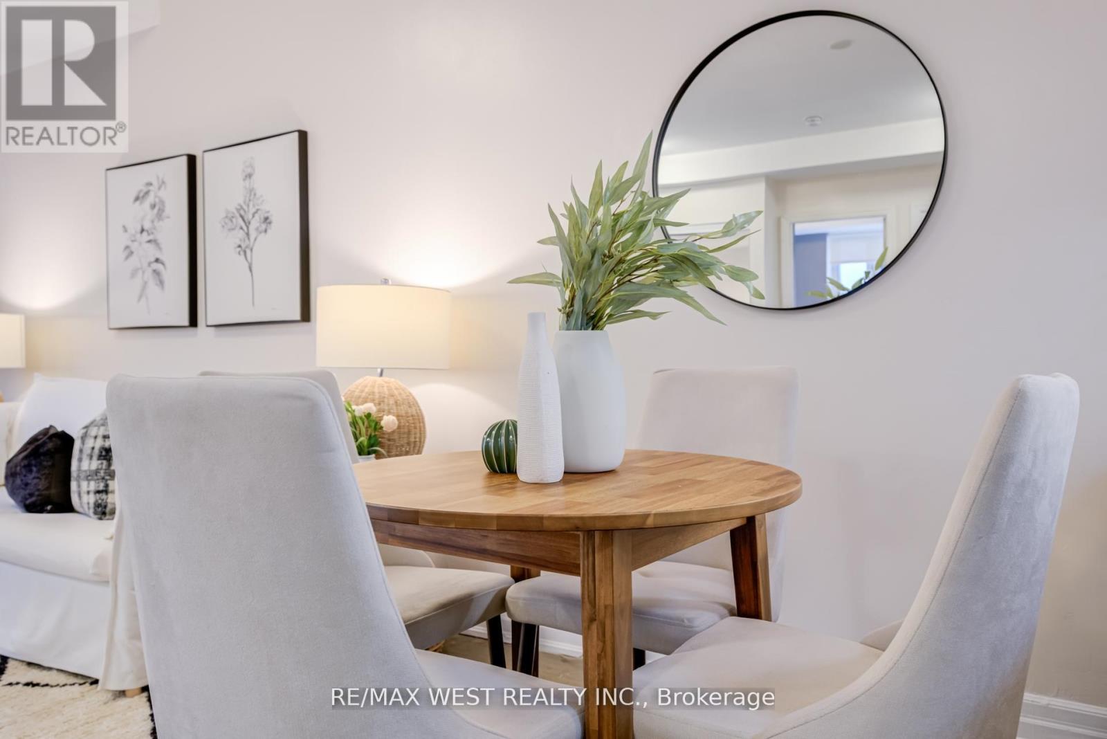 101 - 45 Sousa Mendes Street, Toronto, Ontario  M6P 0A7 - Photo 5 - W12970824