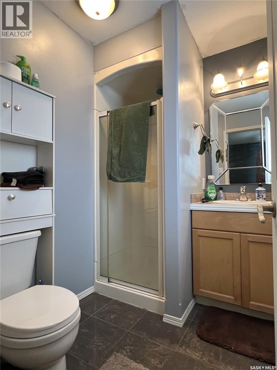 401 2nd Street Nw, Goodsoil, Saskatchewan  S0M 1A0 - Photo 12 - SK032294