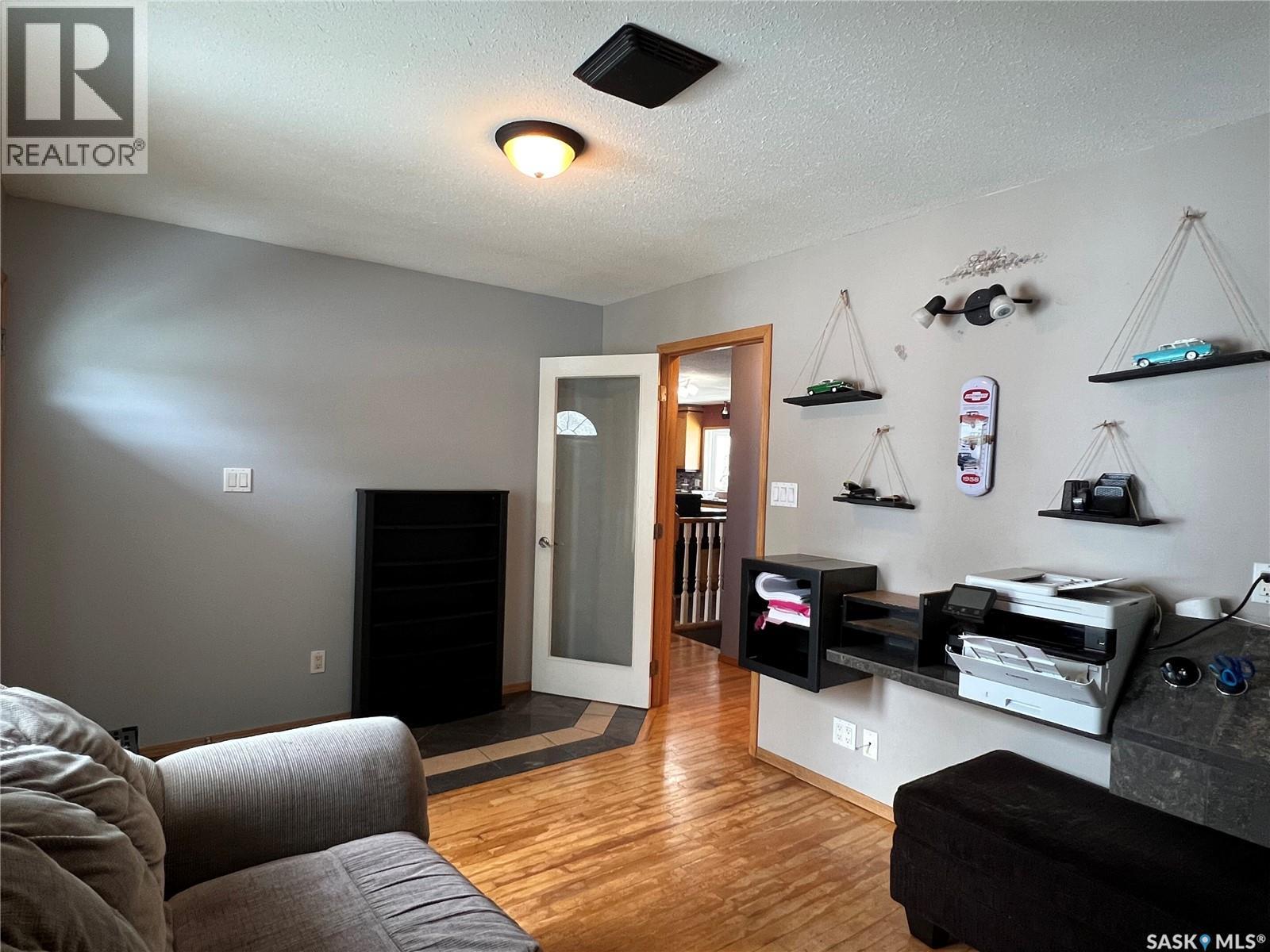 401 2nd Street Nw, Goodsoil, Saskatchewan  S0M 1A0 - Photo 14 - SK032294