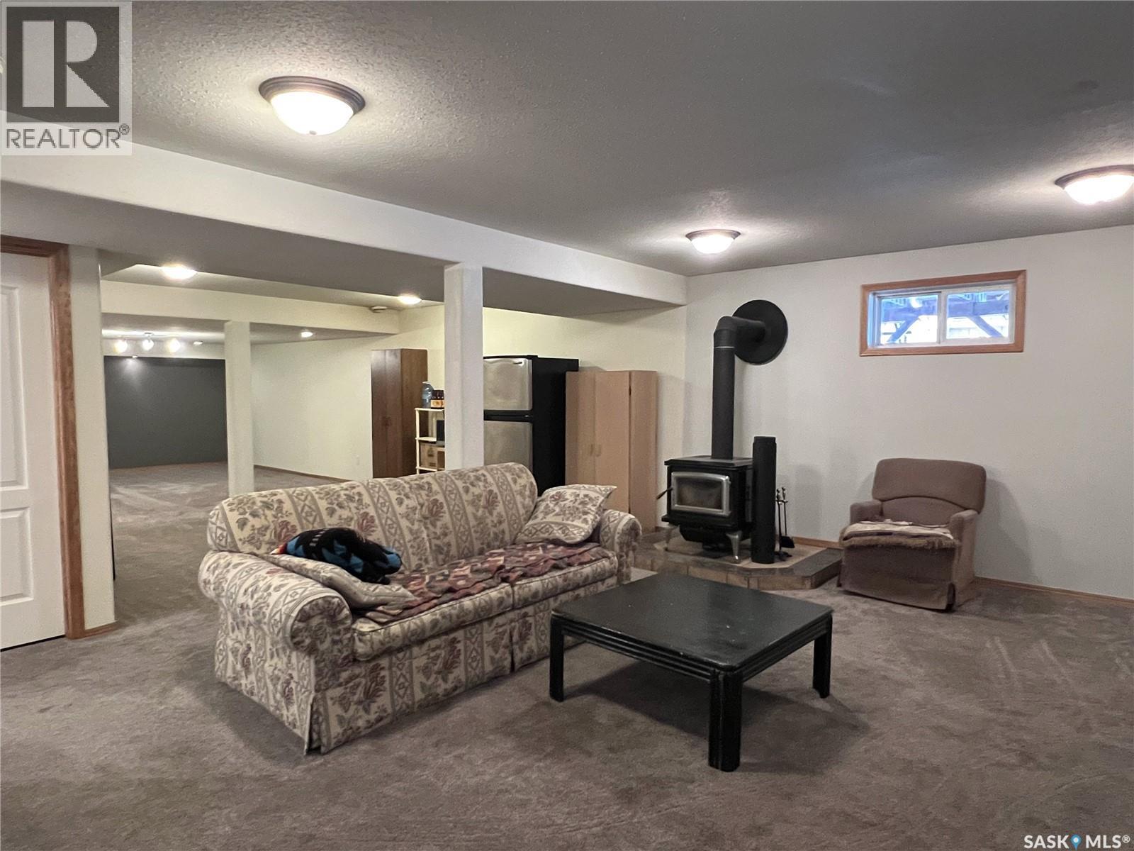 401 2nd Street Nw, Goodsoil, Saskatchewan  S0M 1A0 - Photo 17 - SK032294