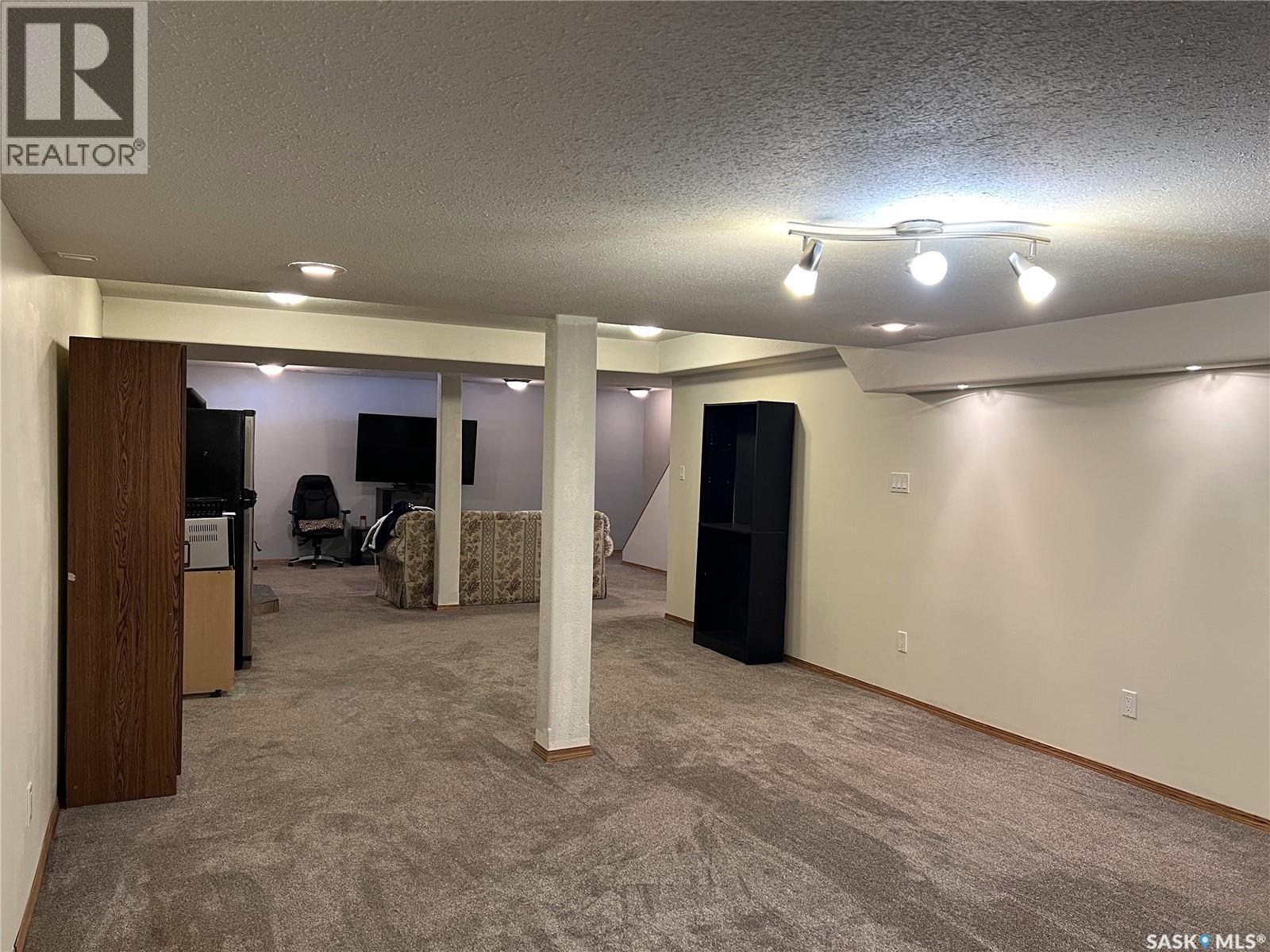 401 2nd Street Nw, Goodsoil, Saskatchewan  S0M 1A0 - Photo 18 - SK032294