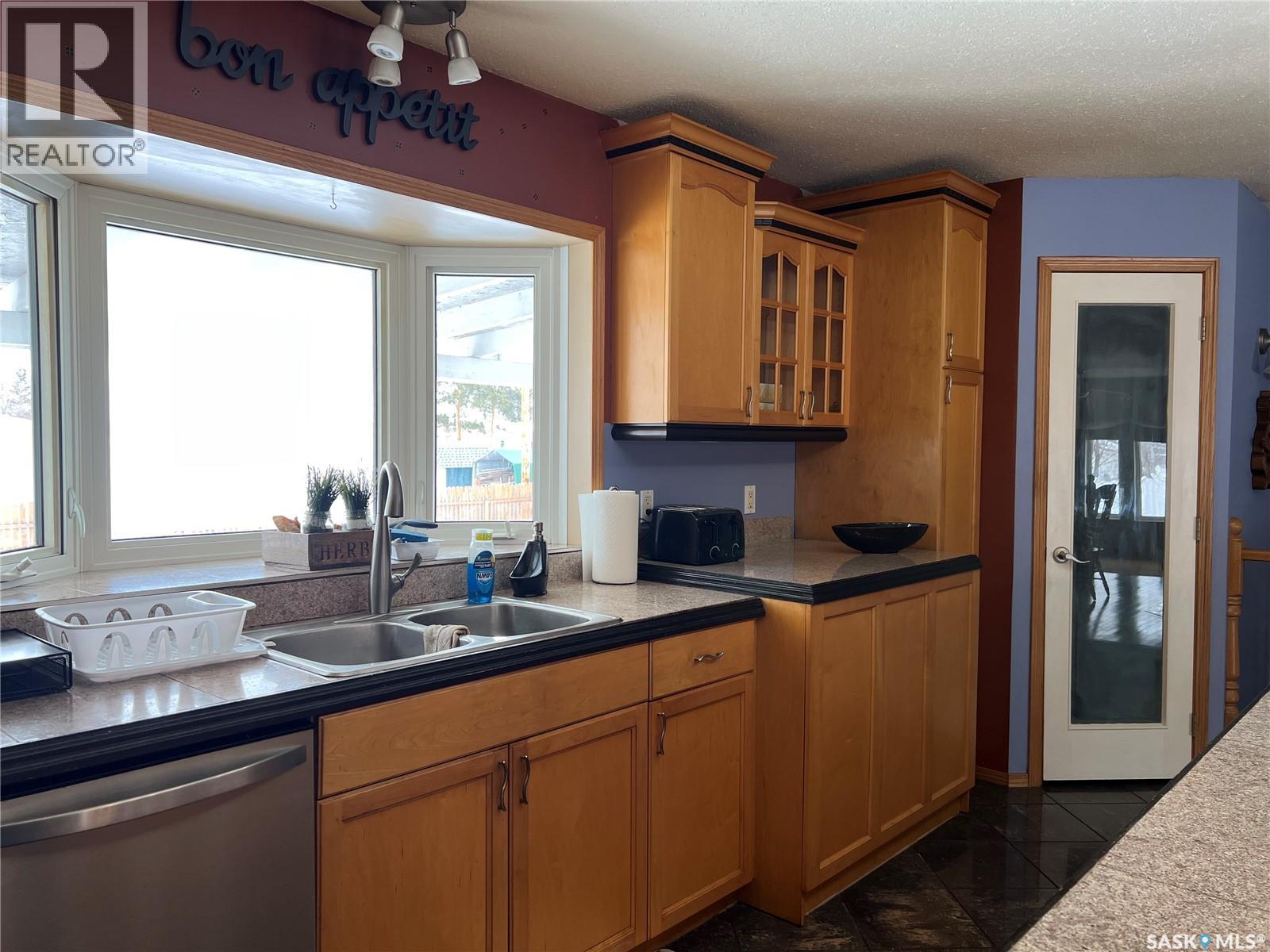 401 2nd Street Nw, Goodsoil, Saskatchewan  S0M 1A0 - Photo 6 - SK032294