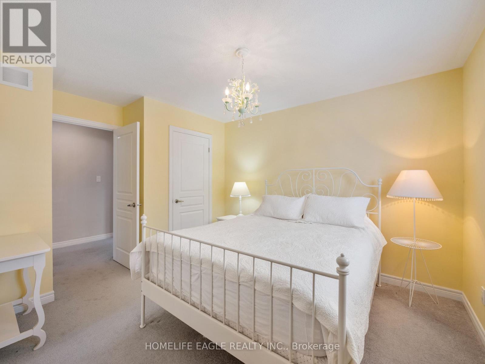 37 Bramsey Street, Georgina, Ontario  L0E 1R0 - Photo 14 - N12901536