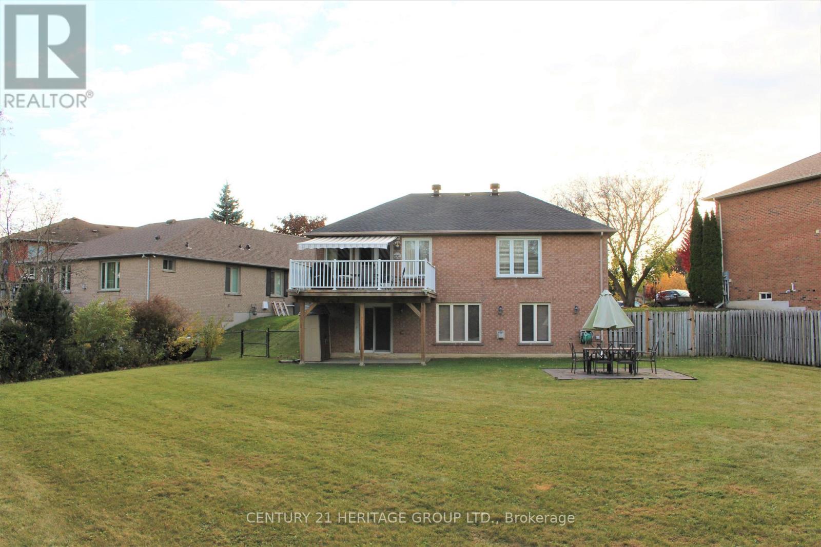 310 Chambers Crescent, Newmarket (Armitage), Ontario  L3X 1T2 - Photo 28 - N12927848