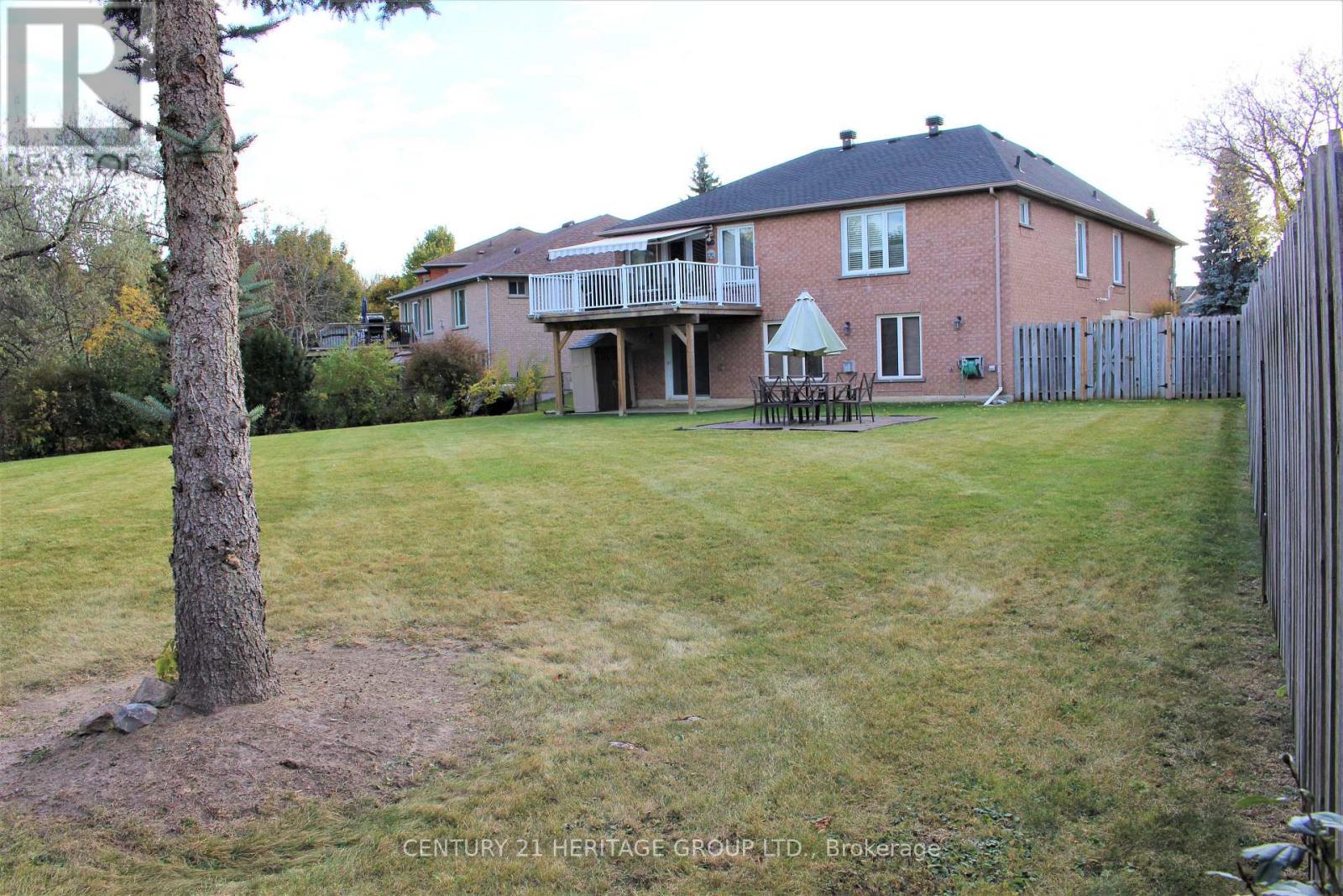 310 Chambers Crescent, Newmarket, Ontario  L3X 1T2 - Photo 30 - N12927848