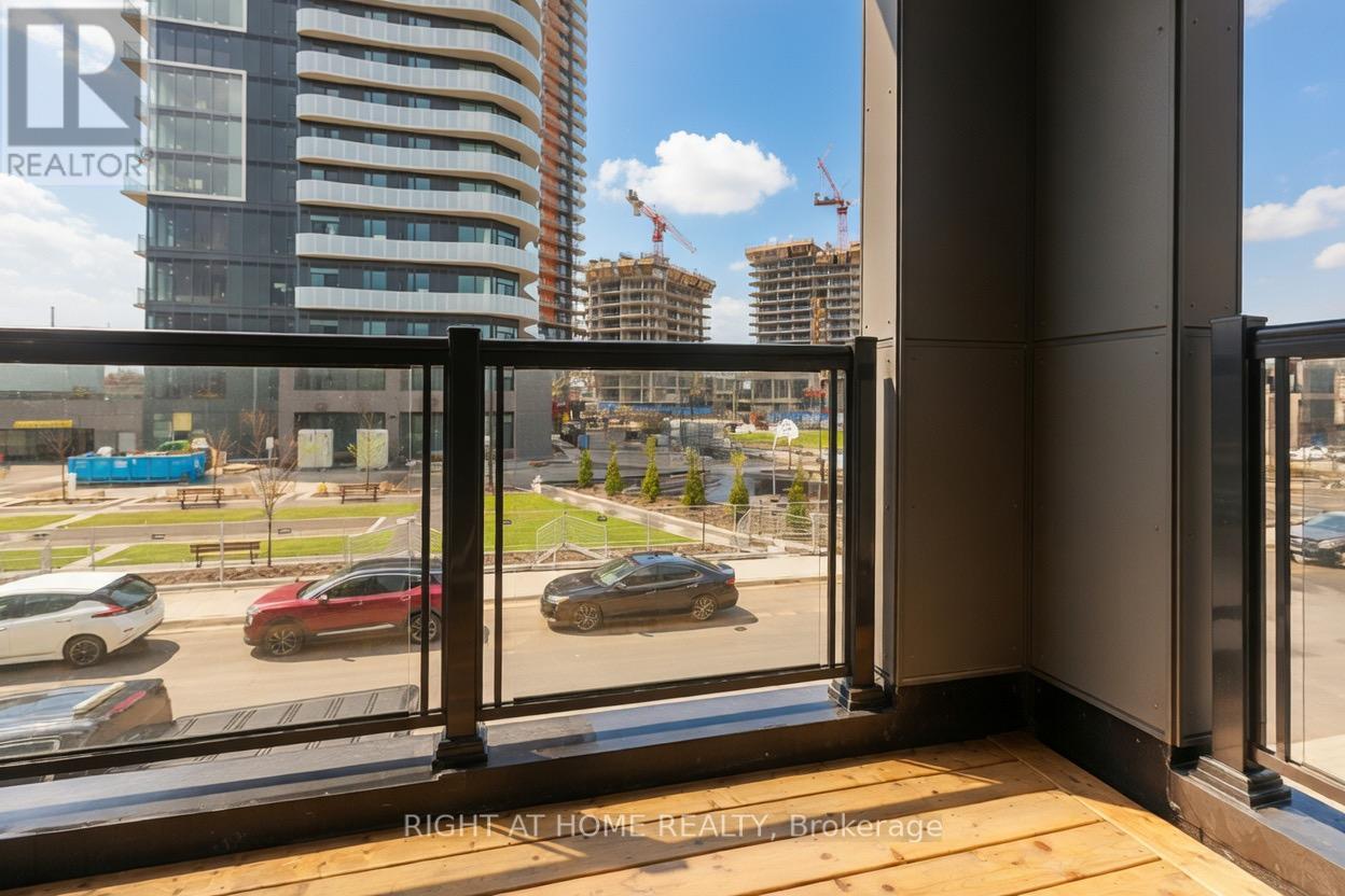 42 Dandara Gate, Vaughan (Steeles West Industrial), Ontario  L4L 1V8 - Photo 11 - N12958020