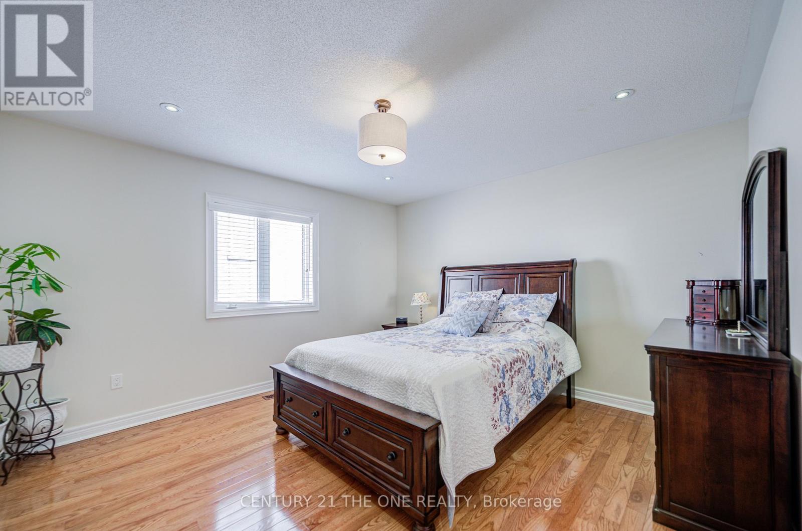 58 Shadow Falls Drive, Richmond Hill (Jefferson), Ontario  L4E 4J9 - Photo 32 - N12967870