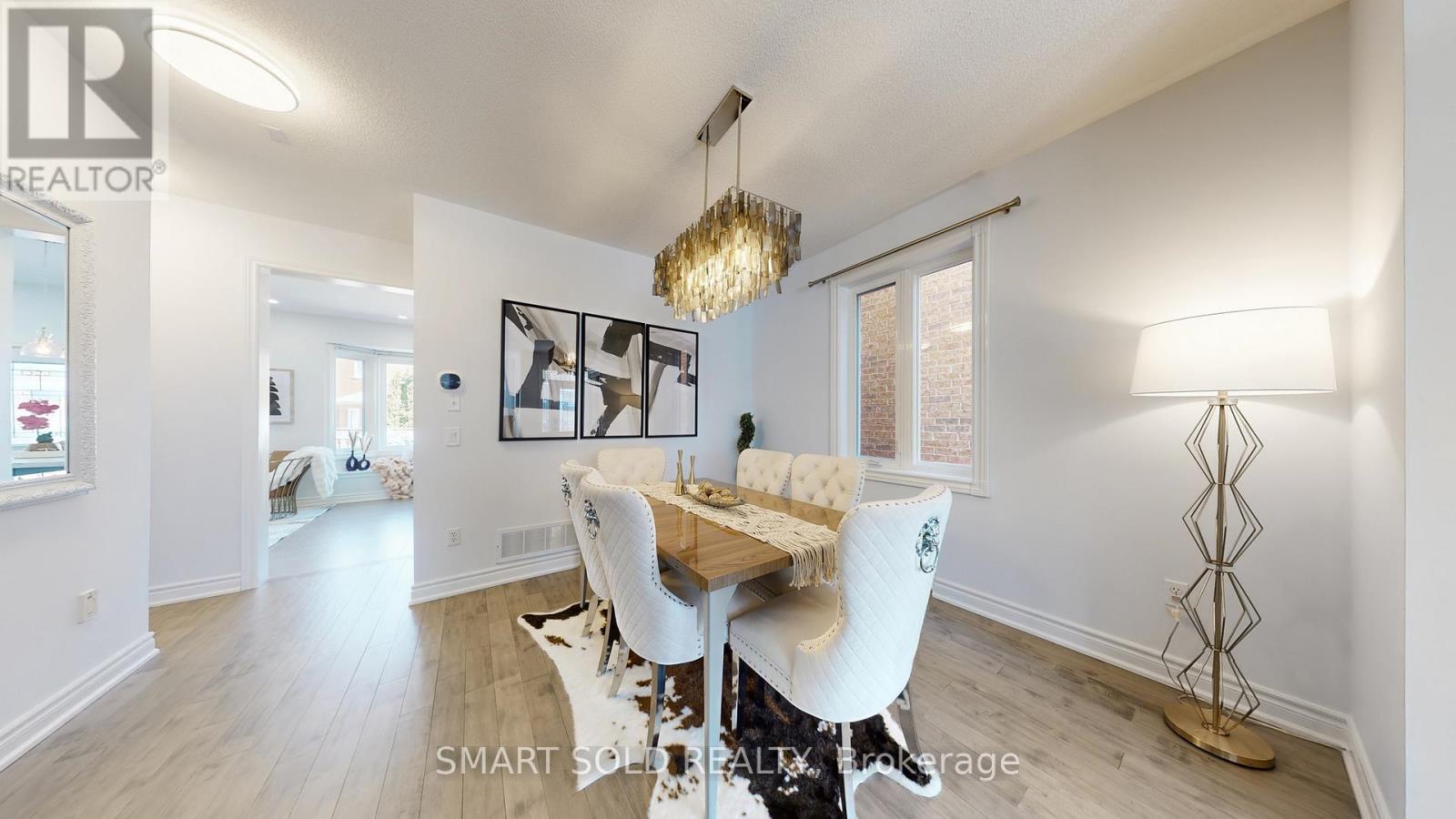 3 Manorwood Drive, Markham, Ontario  L6C 2S9 - Photo 7 - N12962864