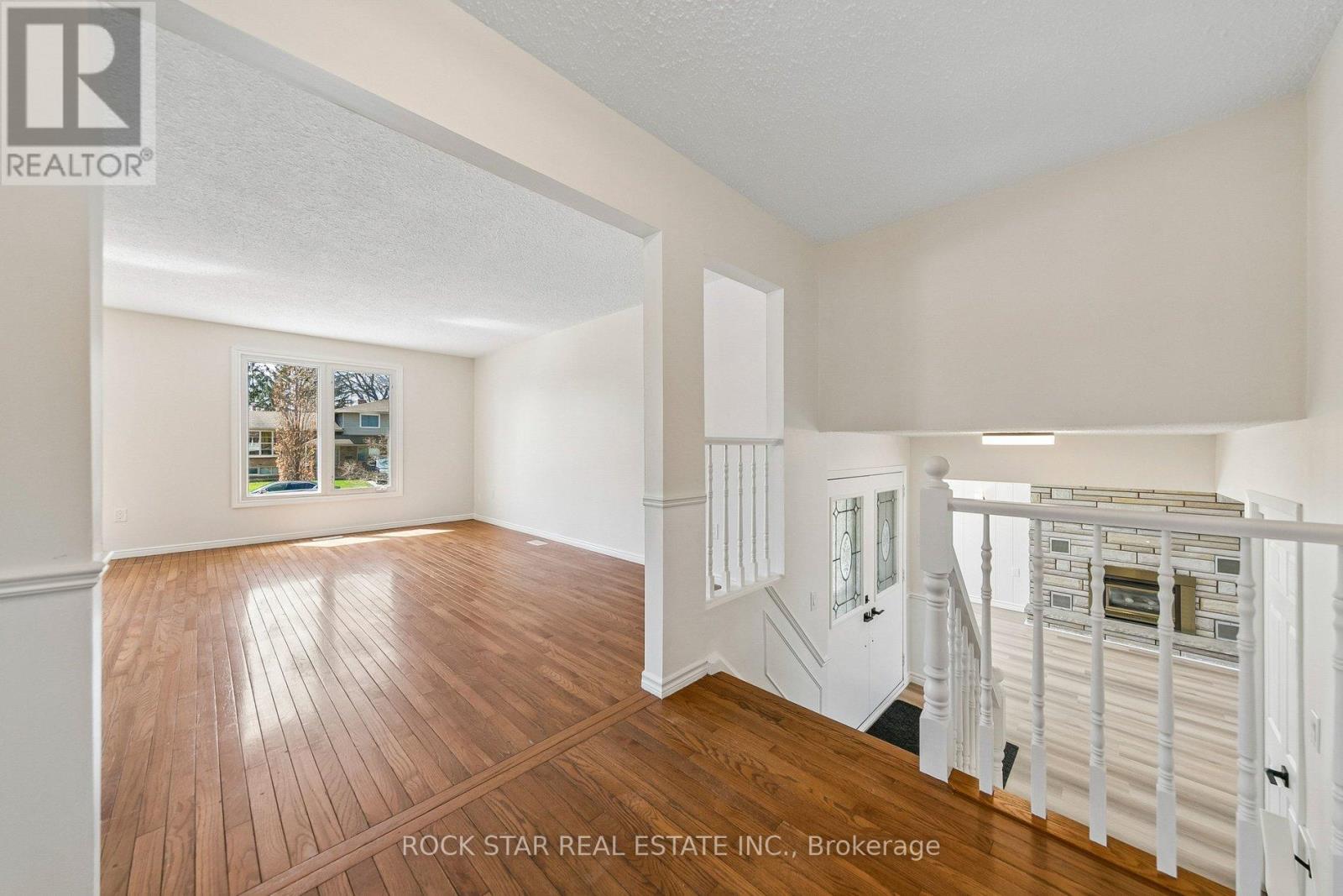 32 Lynwood Drive, Hamilton, Ontario  L8E 3E9 - Photo 13 - X12970668