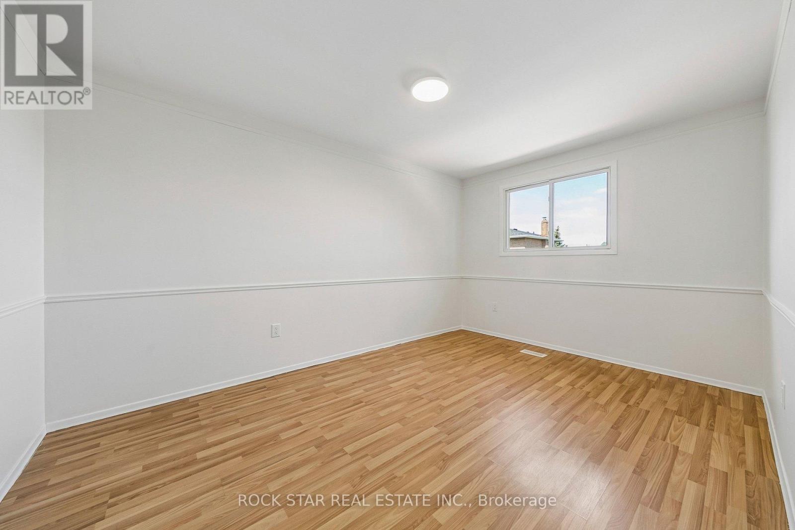 32 Lynwood Drive, Hamilton, Ontario  L8E 3E9 - Photo 20 - X12970668