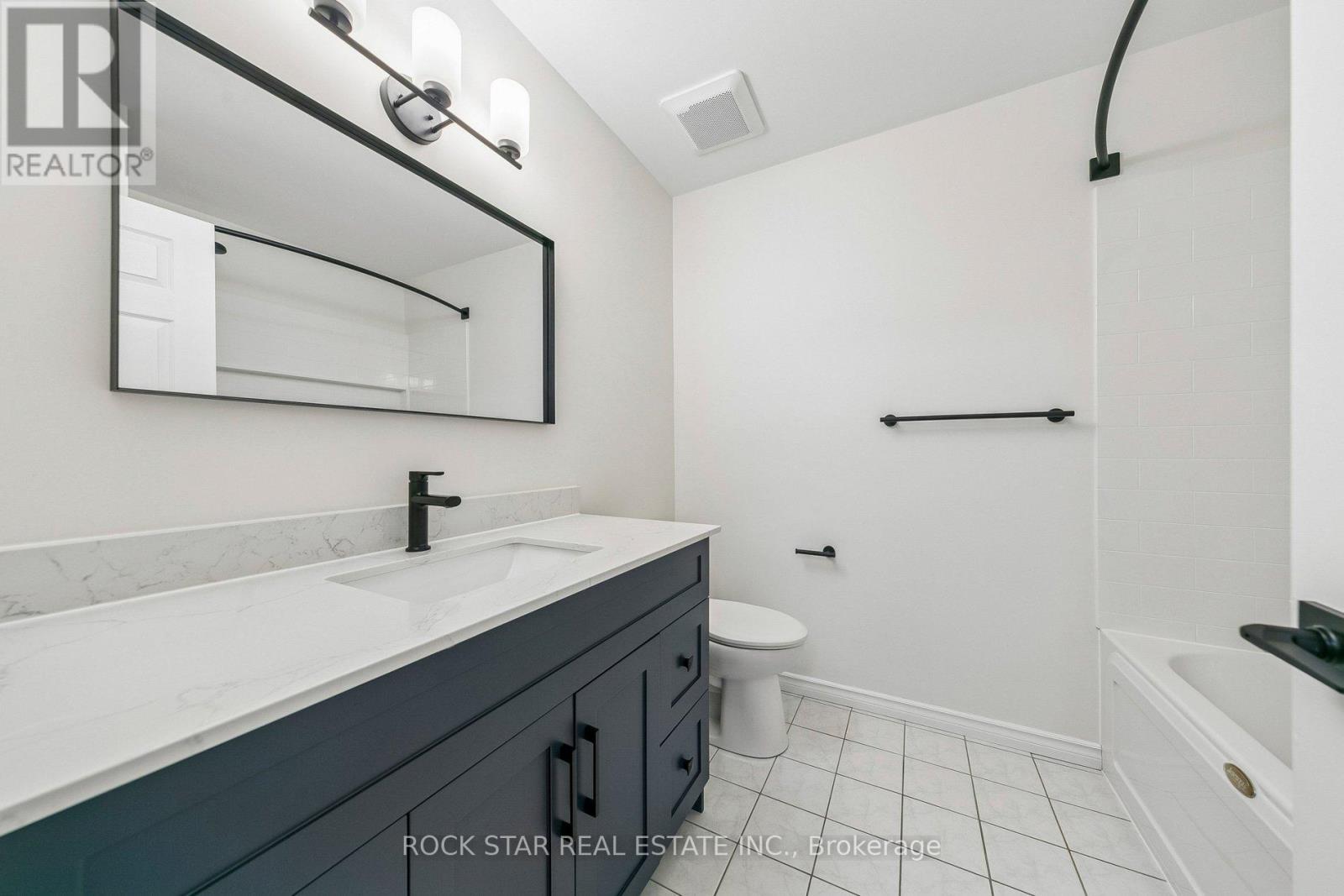 32 Lynwood Drive, Hamilton, Ontario  L8E 3E9 - Photo 22 - X12970668