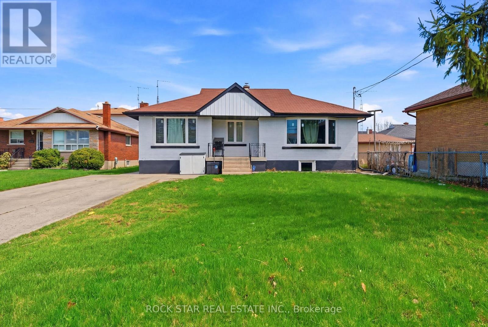 250 GRANTHAM AVENUE, St. Catharines, Ontario