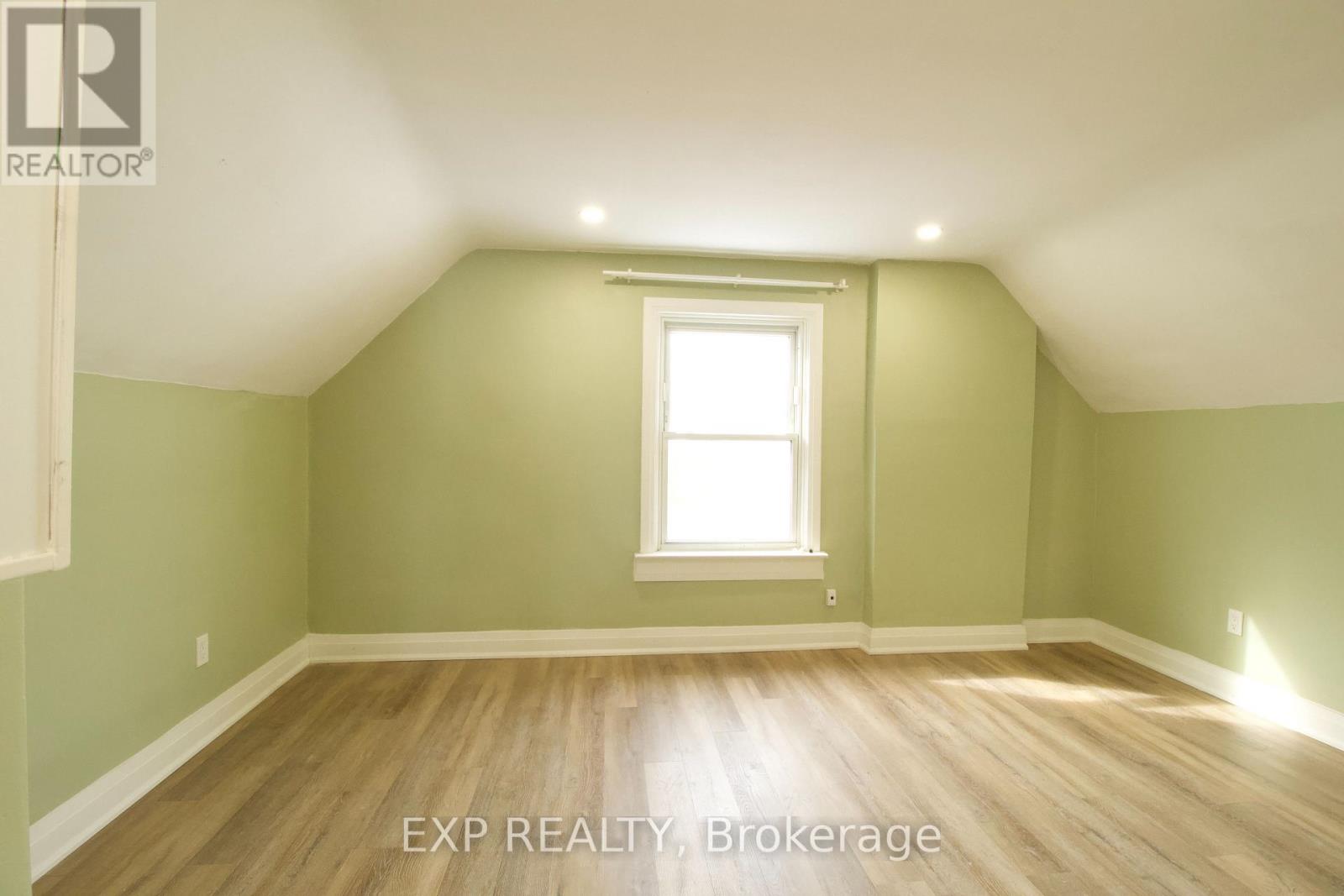 Second Floor - 1243 Langmuir Avenue, London East, Ontario  N5W 2G2 - Photo 2 - X12970782