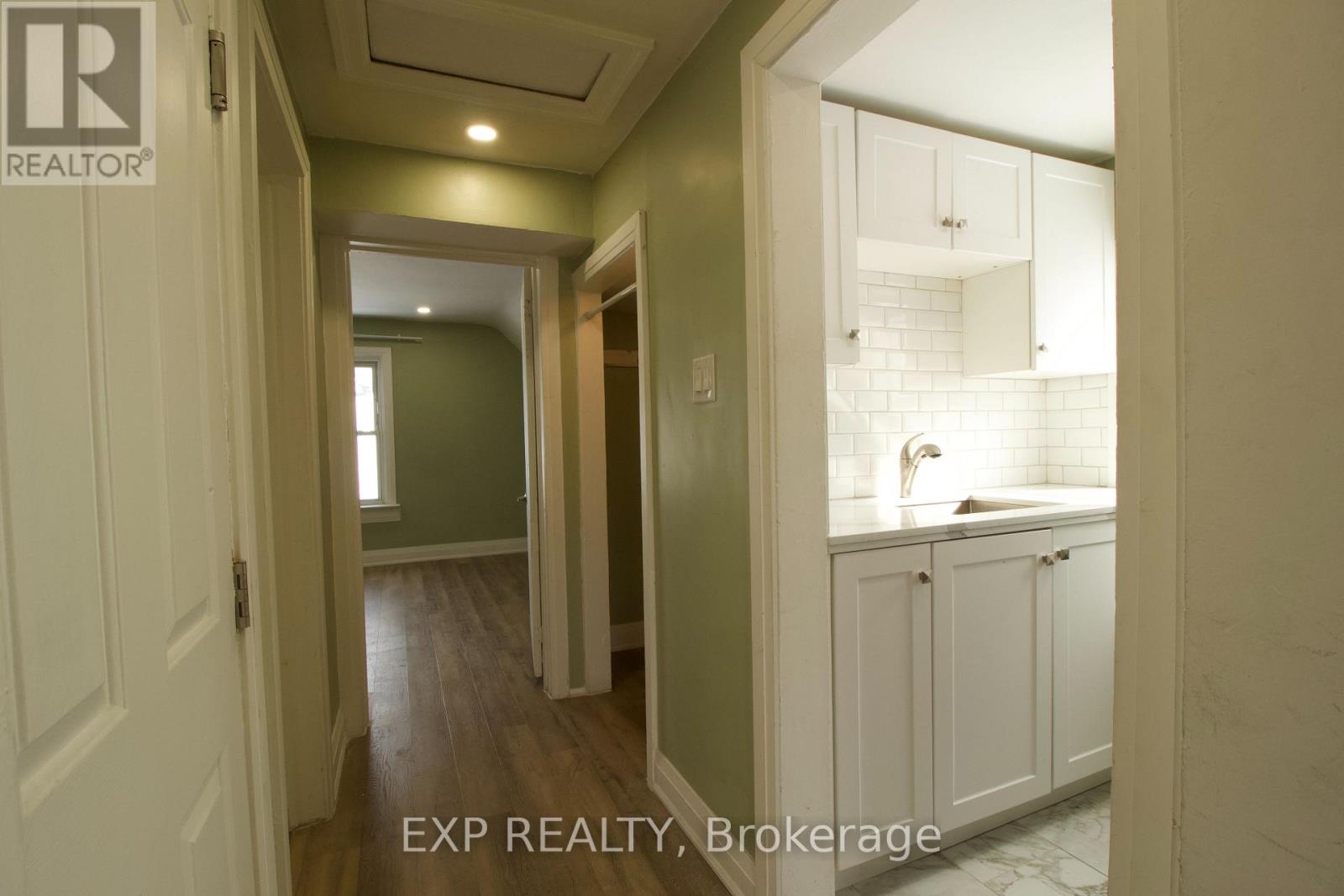 Second Floor - 1243 Langmuir Avenue, London East, Ontario  N5W 2G2 - Photo 7 - X12970782