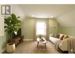 SECOND FLOOR - 1243 LANGMUIR AVENUE, London East, Ontario