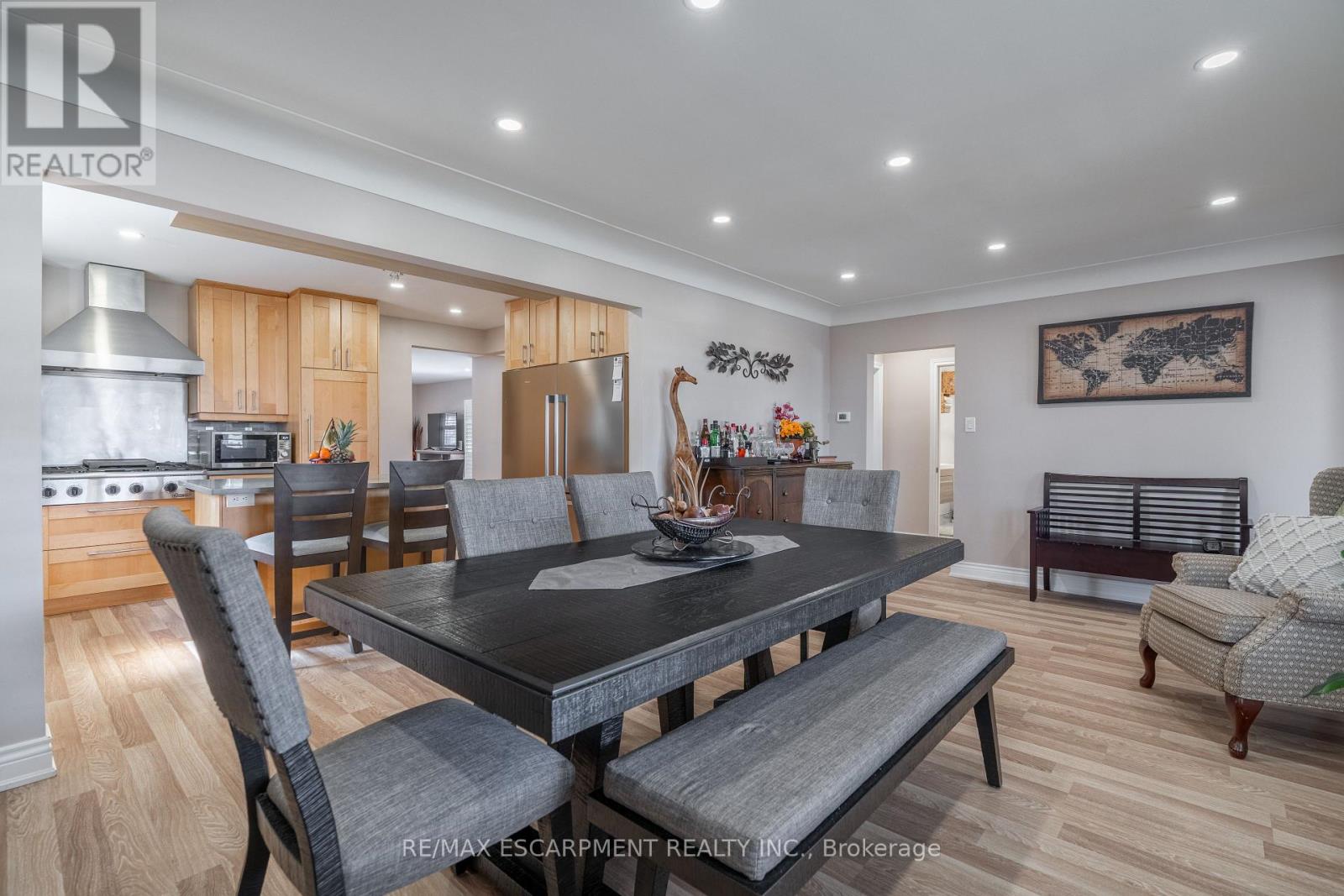 53 Third Road E, Hamilton, Ontario  L8J 3J5 - Photo 6 - X12970836