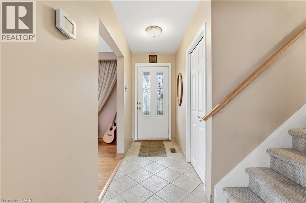 5376 Spruce Avenue, Burlington, Ontario  L7L 1N7 - Photo 5 - 40818654