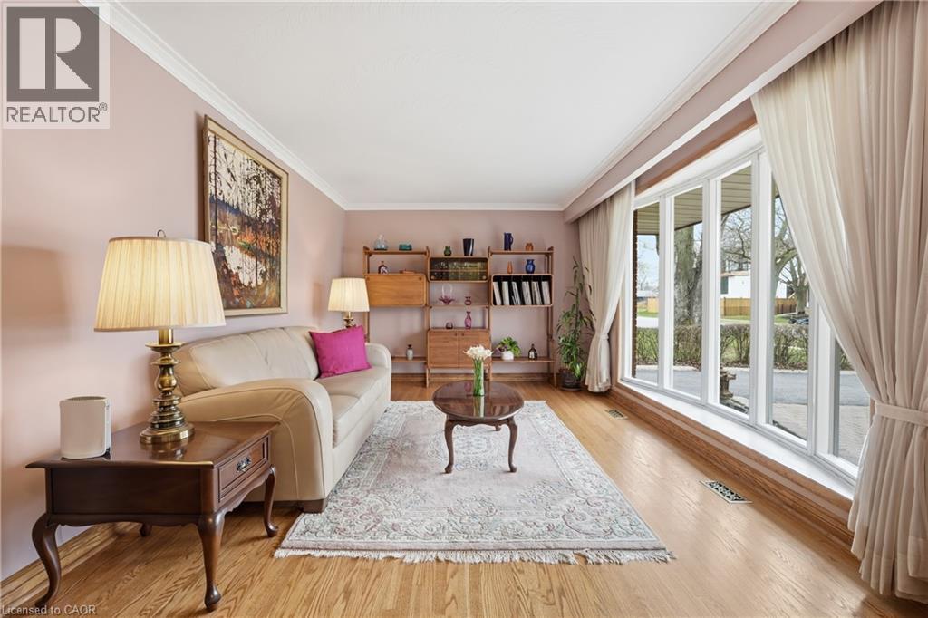 5376 Spruce Avenue, Burlington, Ontario  L7L 1N7 - Photo 7 - 40818654