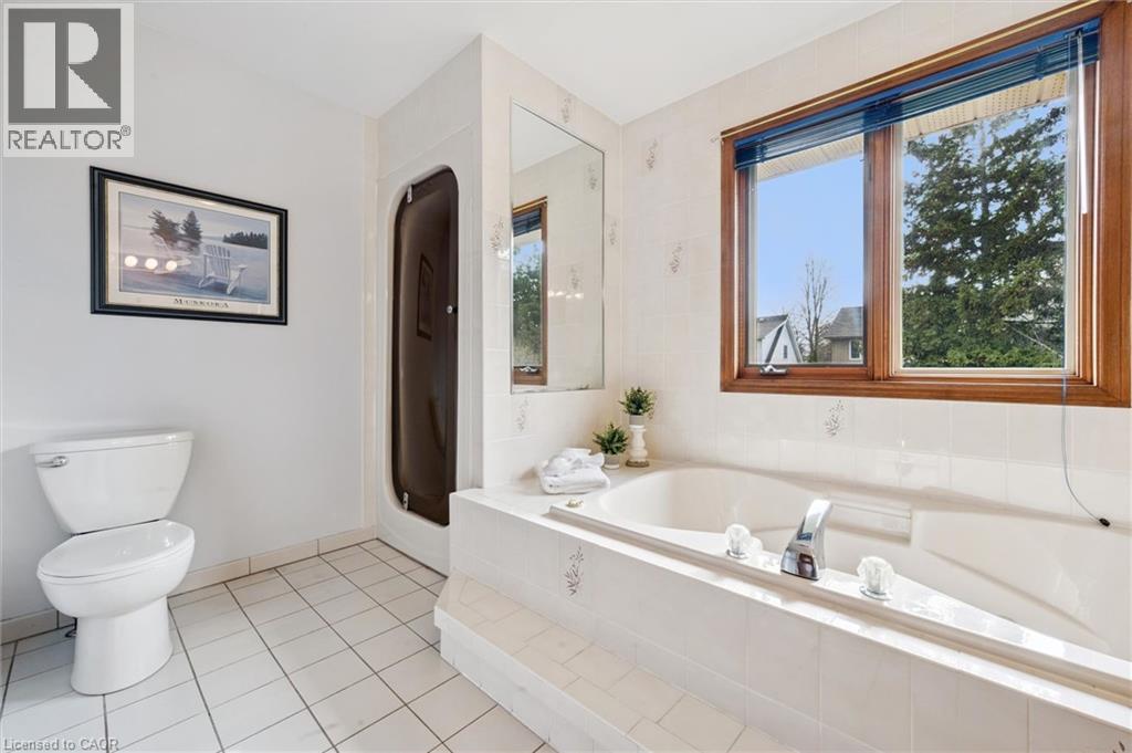 605 Stonebury Crescent, Waterloo, Ontario  N2K 3R2 - Photo 33 - 40818338