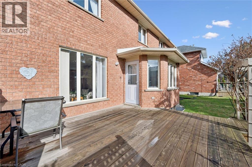 605 Stonebury Crescent, Waterloo, Ontario  N2K 3R2 - Photo 36 - 40818338