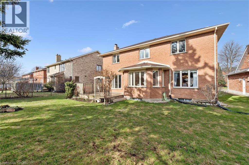 605 Stonebury Crescent, Waterloo, Ontario  N2K 3R2 - Photo 38 - 40818338