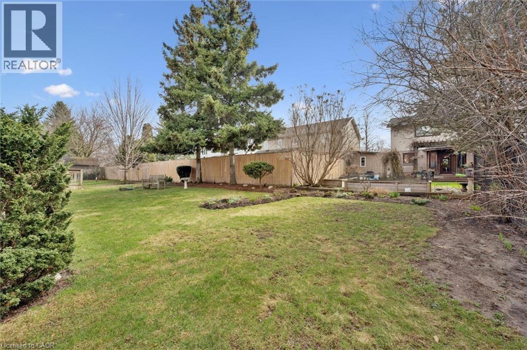 605 Stonebury Crescent, Waterloo, Ontario  N2K 3R2 - Photo 39 - 40818338