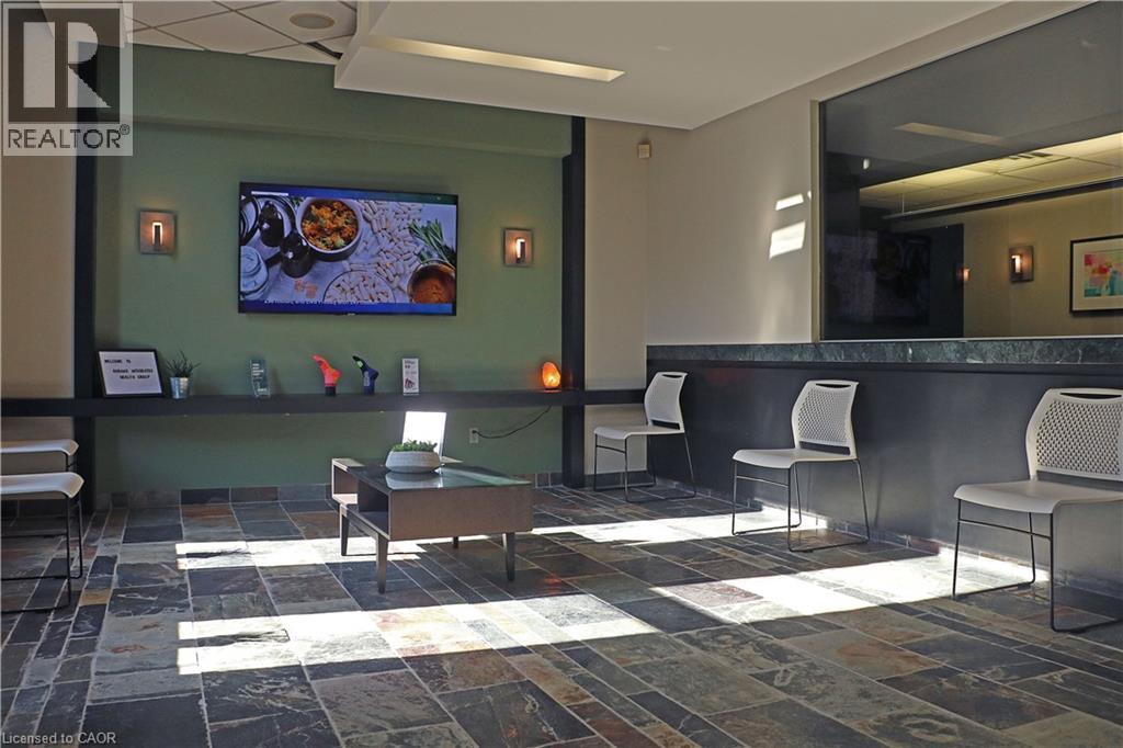 14 Duke Street, Hamilton, Ontario  L8P 1X1 - Photo 3 - 40818184