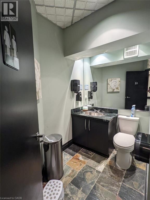 14 Duke Street, Hamilton, Ontario  L8P 1X1 - Photo 4 - 40818184