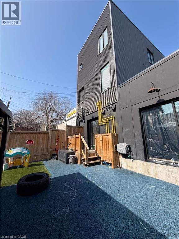 1415 E Gerrard Street E, Toronto, Ontario  M4L 1Z5 - Photo 29 - 40817959