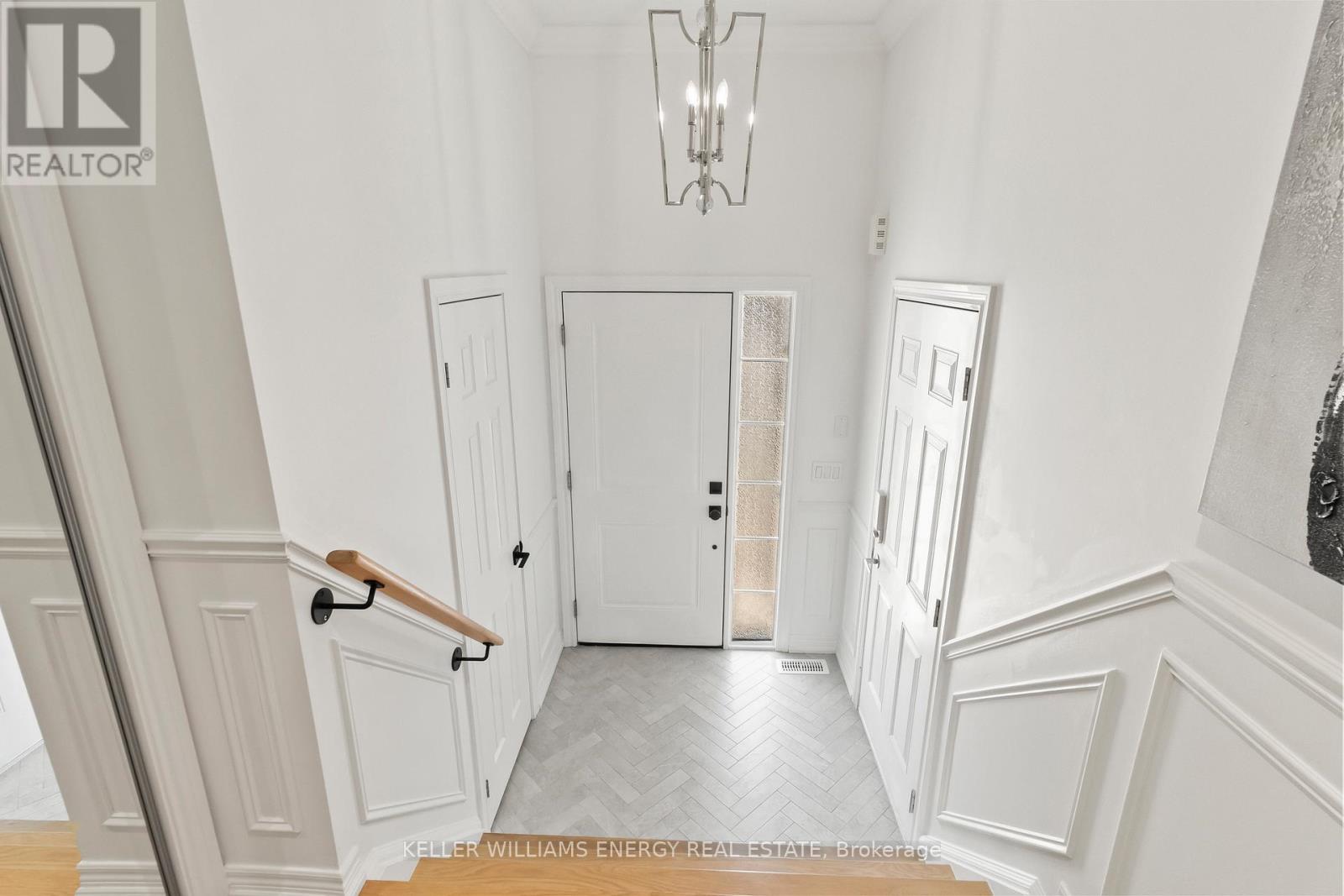 33 Tabaret Crescent, Oshawa, Ontario  L1L 0G5 - Photo 9 - E12971006