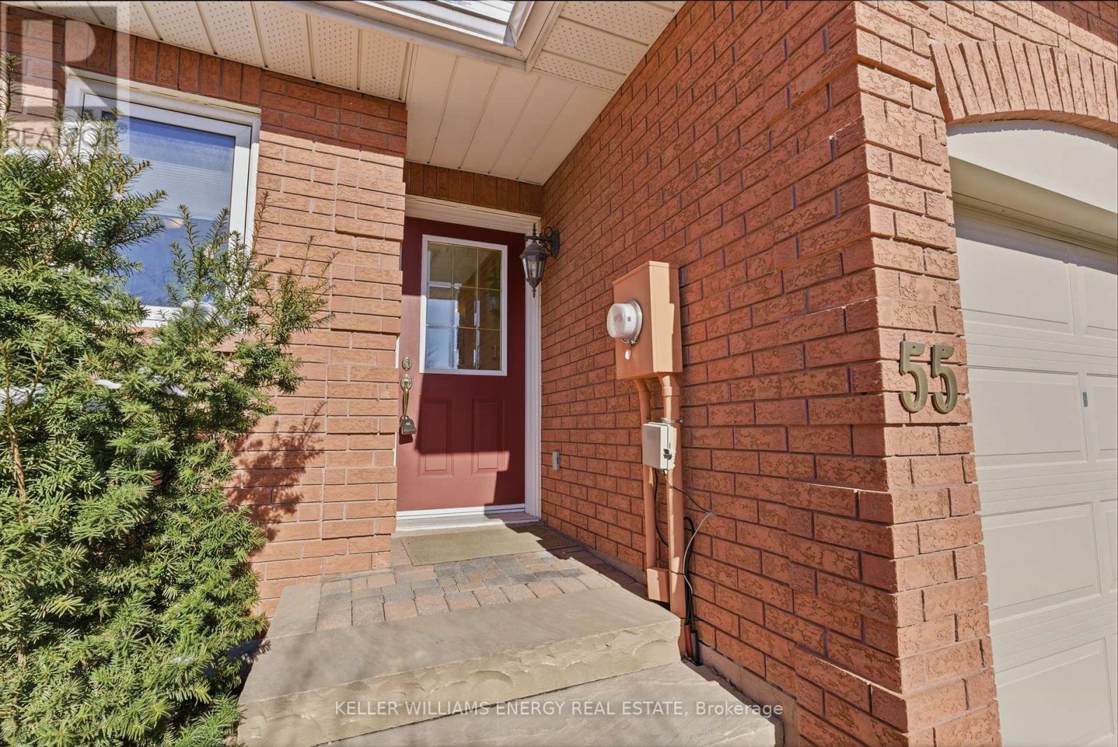 55 Cecil Found Crescent, Clarington, Ontario L1E 2W1 - Photo 3 - E12971066