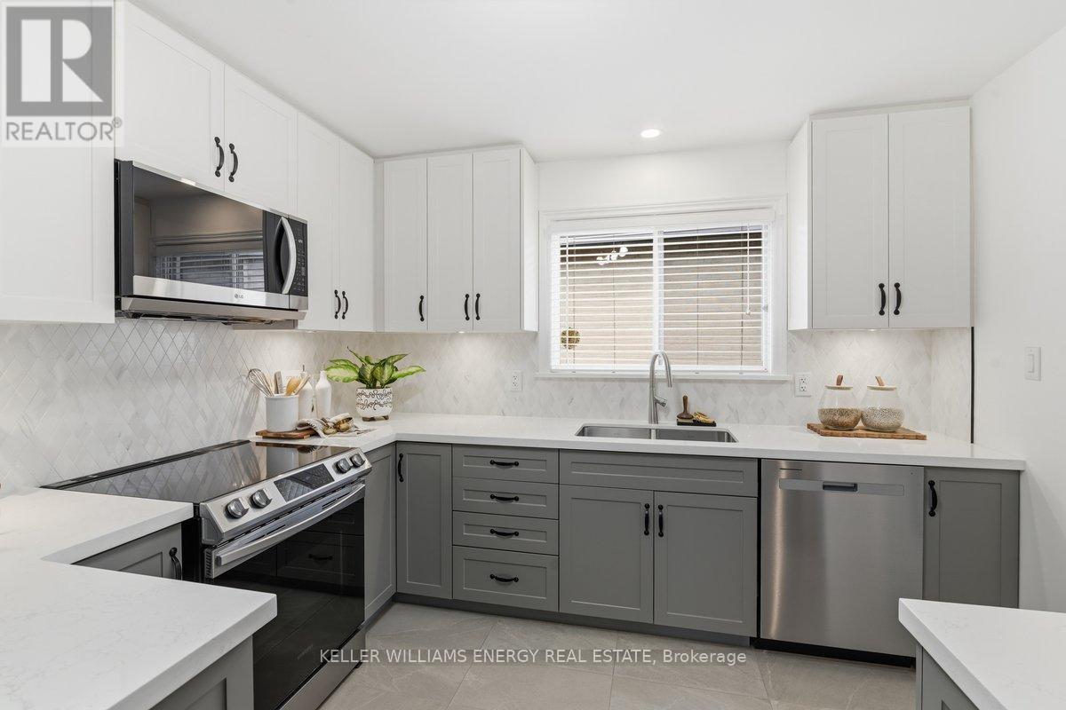 36 Stonefield Crescent, Toronto, Ontario  M1E 4J5 - Photo 9 - E12971132