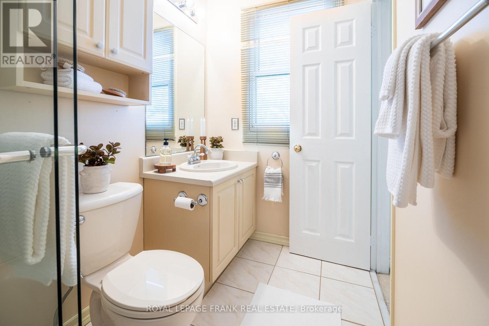 23 - 385 The East Mall, Toronto, Ontario  M9B 6C6 - Photo 29 - W12971050