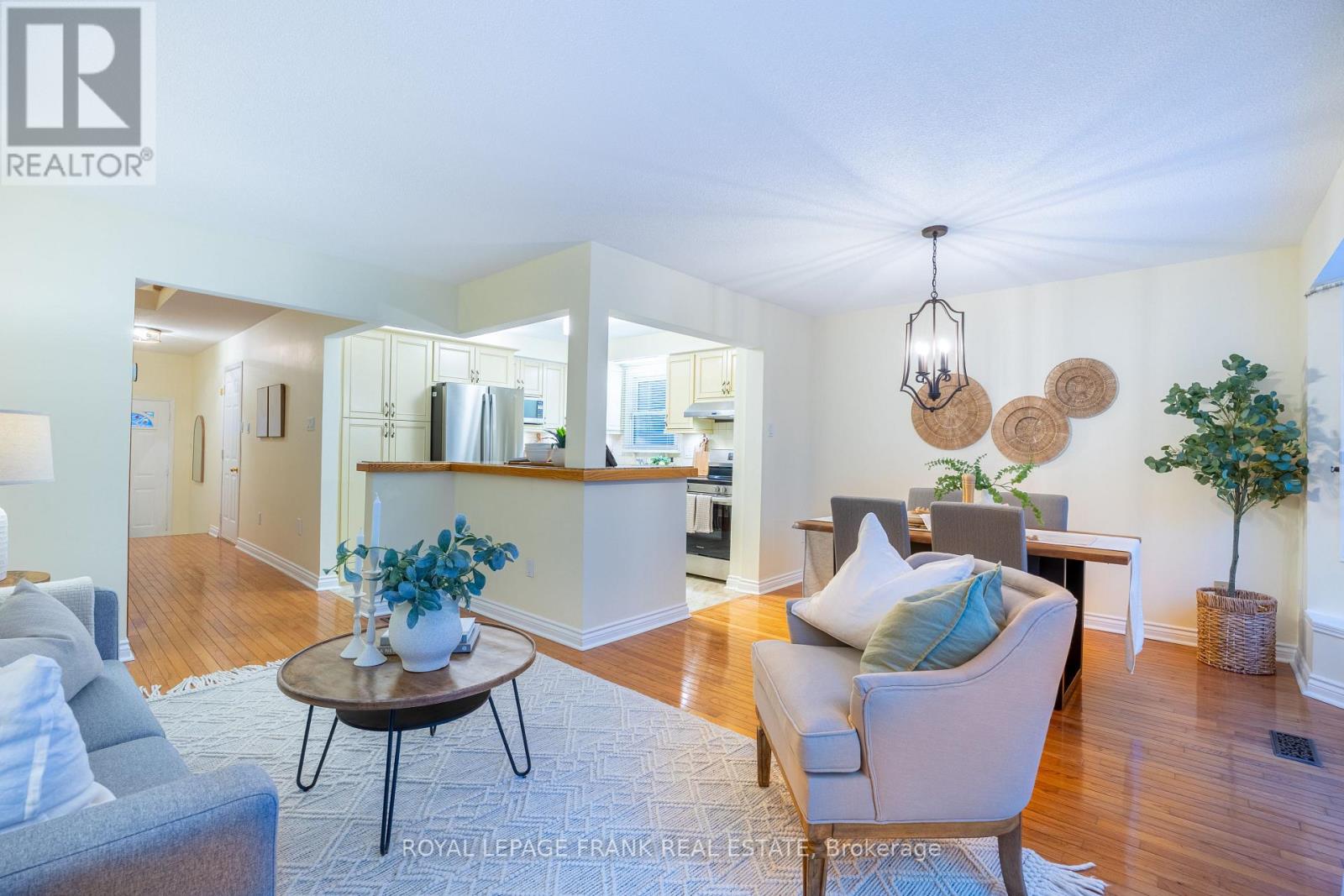 23 - 385 The East Mall, Toronto, Ontario  M9B 6C6 - Photo 9 - W12971050