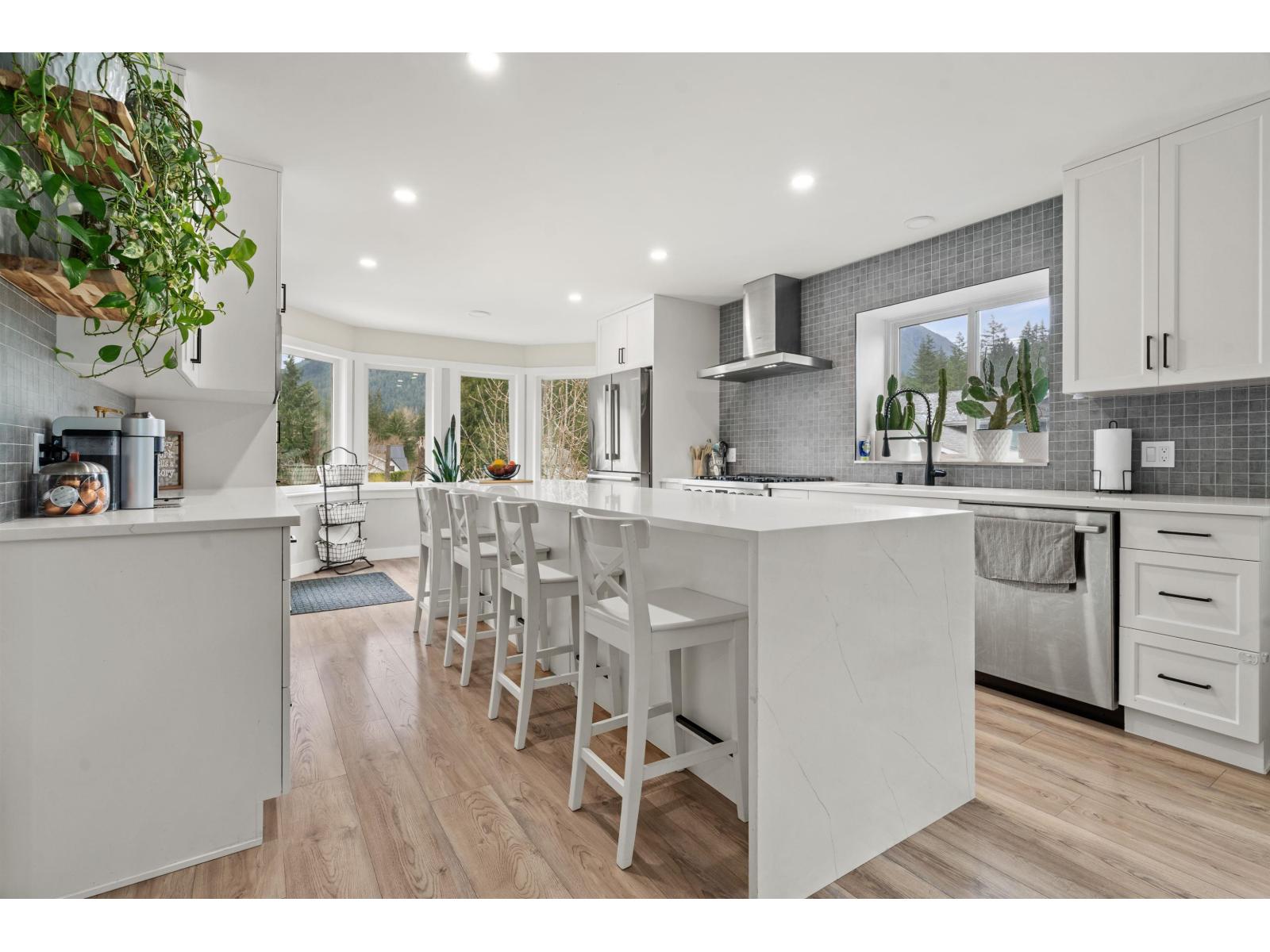 65644 Gardner Drive, Hope, Hope, British Columbia  V0X 1L1 - Photo 5 - R3107455