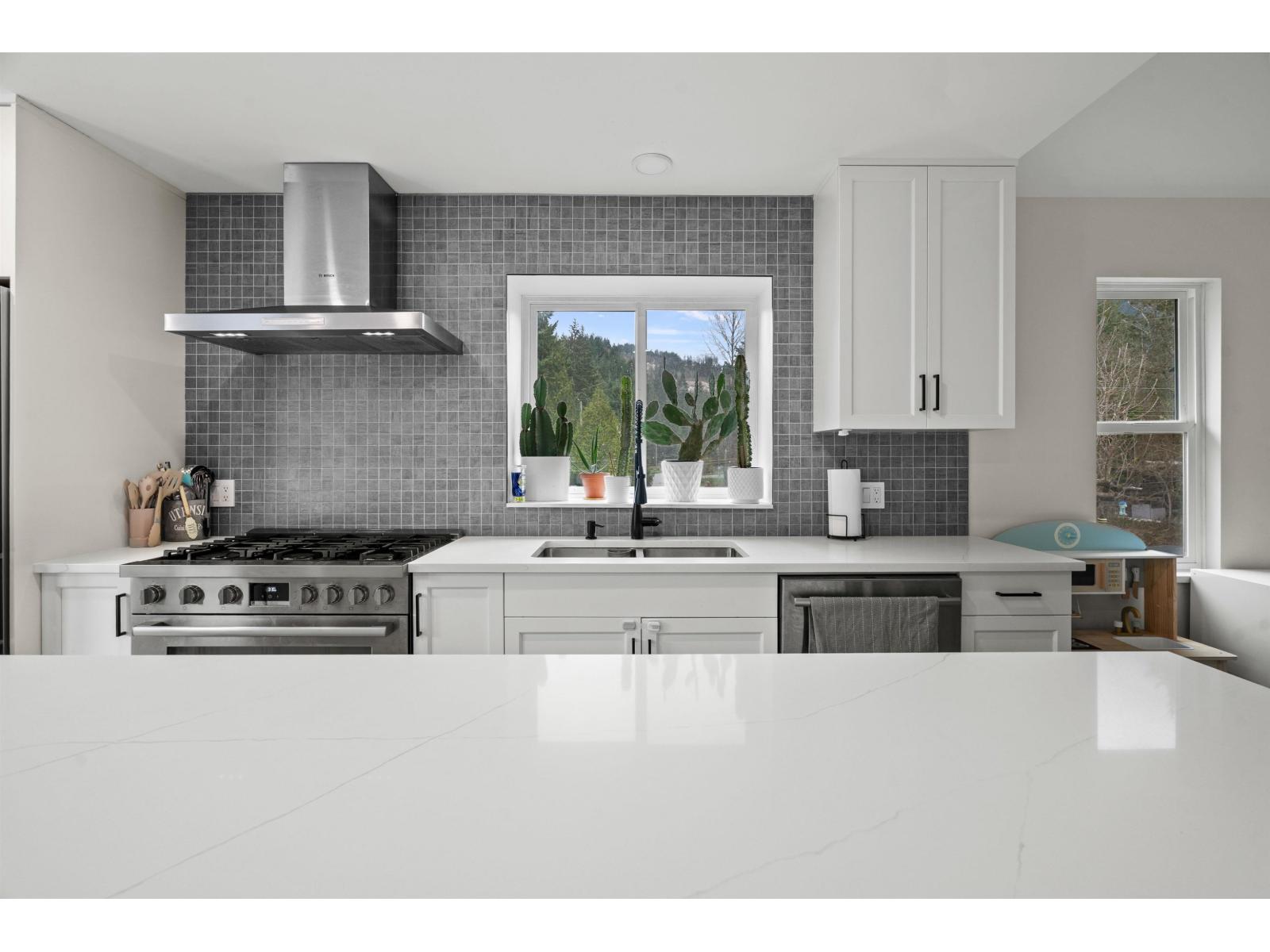 65644 Gardner Drive, Hope, Hope, British Columbia  V0X 1L1 - Photo 7 - R3107455