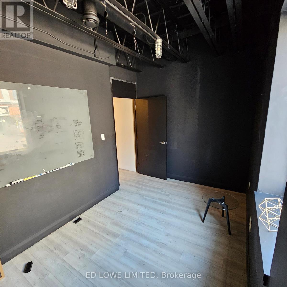 200 - 91 Dunlop Street E, Barrie, Ontario  L4M 1A6 - Photo 5 - S12125400