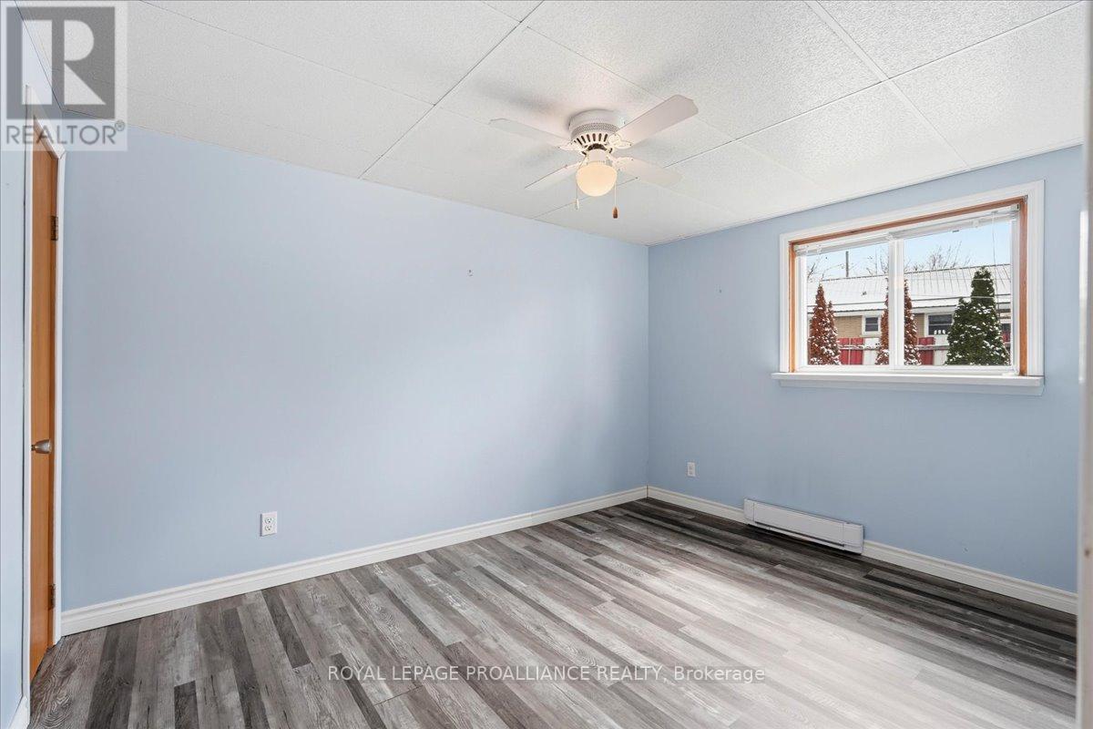 11 Weeks Avenue, Quinte West, Ontario  K8V 1X4 - Photo 17 - X12971136