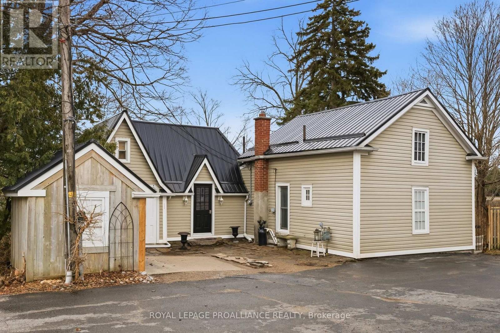 193 Henry Street, Quinte West, Ontario  K8V 3V4 - Photo 2 - X12971182