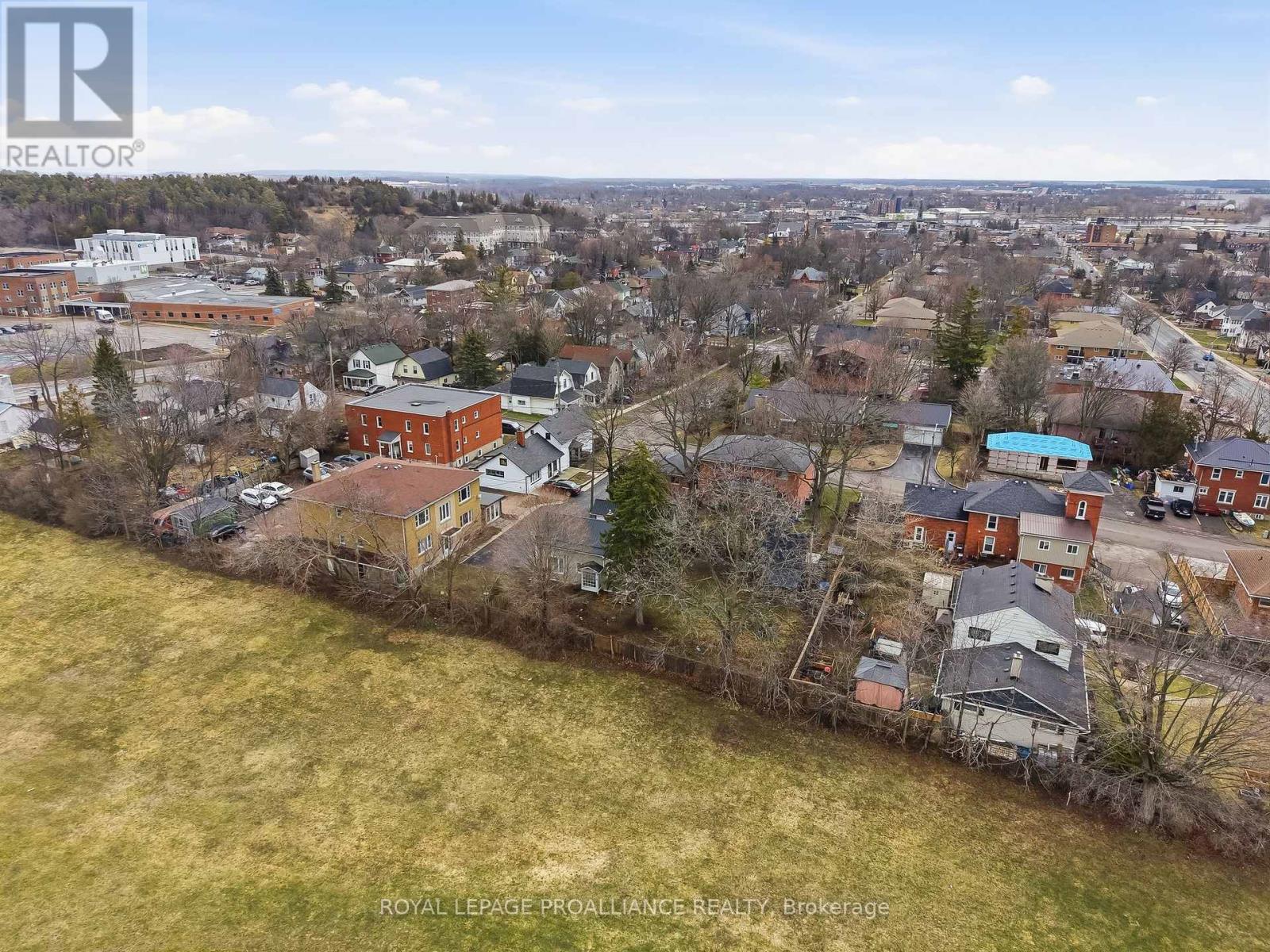 193 Henry Street, Quinte West, Ontario  K8V 3V4 - Photo 48 - X12971182