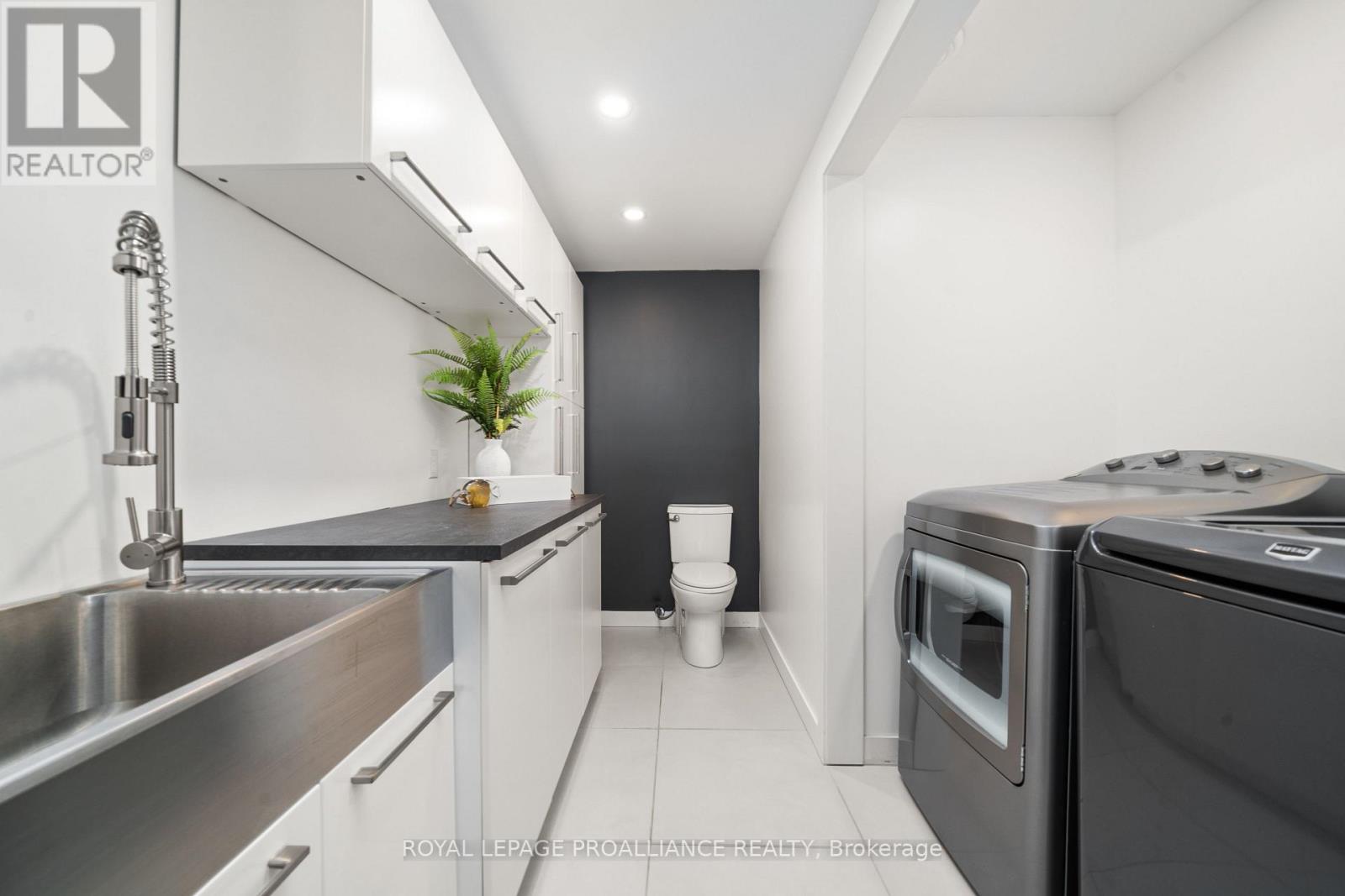 2670 County Road 8, Prince Edward County, Ontario  K0K 2T0 - Photo 35 - X12971186