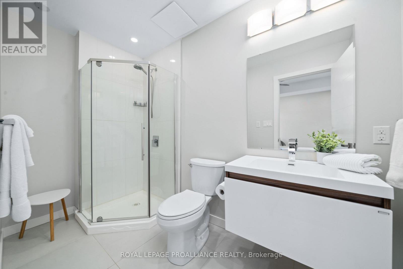 2670 County Road 8, Prince Edward County, Ontario  K0K 2T0 - Photo 41 - X12971186