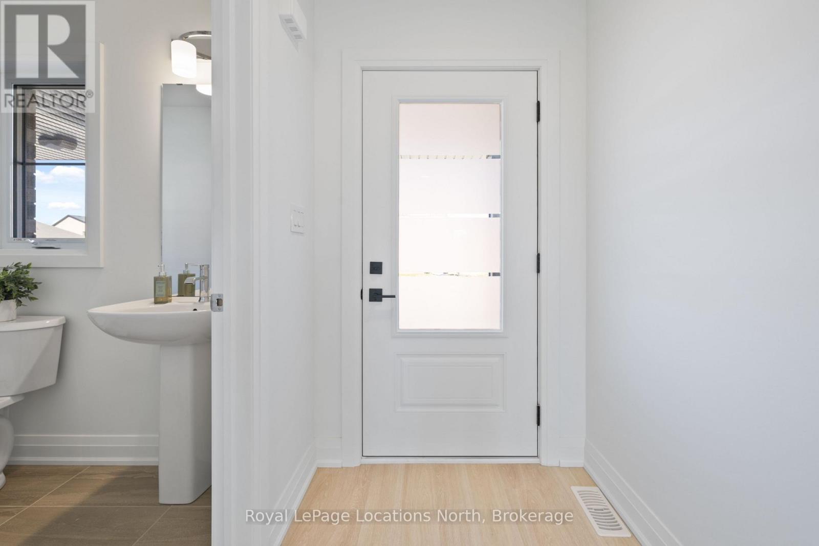 28 Swain Crescent, Collingwood, Ontario  L9Y 2L3 - Photo 3 - S12942550