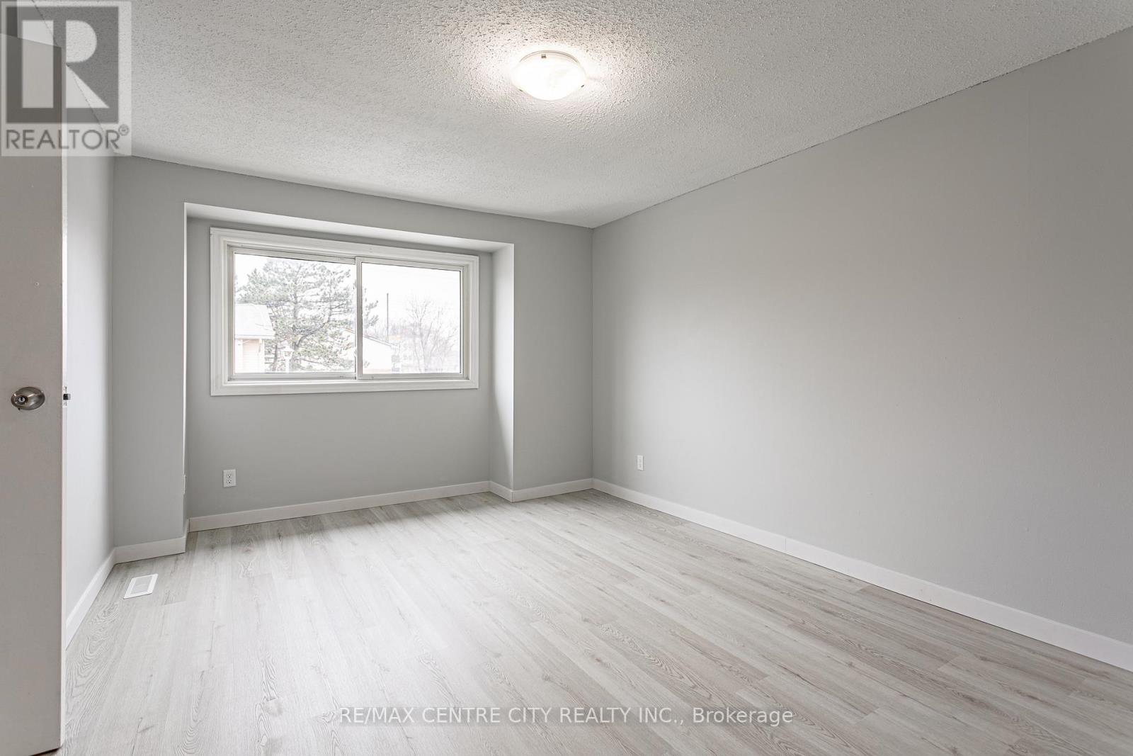 Photo 16 of 31 for 47 - 550 Second Street