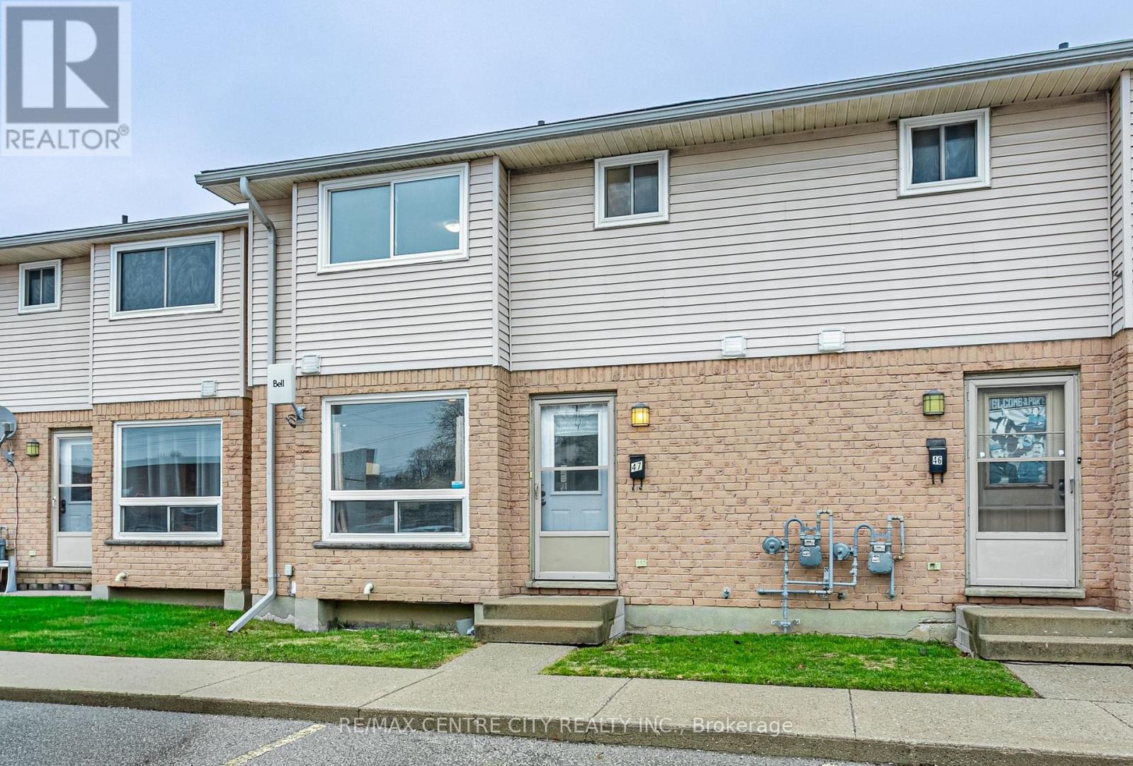 Photo 2 of 31 for 47 - 550 Second Street