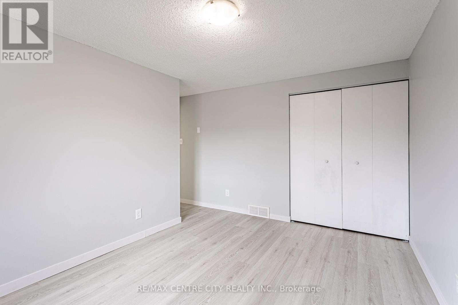 Photo 21 of 31 for 47 - 550 Second Street