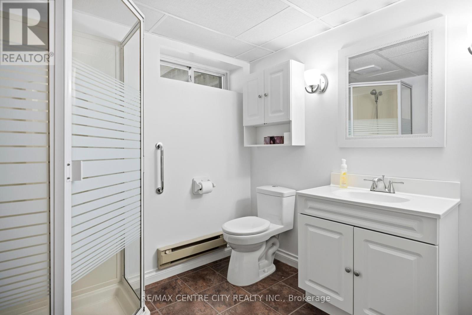 72 Elmwood Avenue, St. Thomas, Ontario  N5R 4Z7 - Photo 23 - X12970974