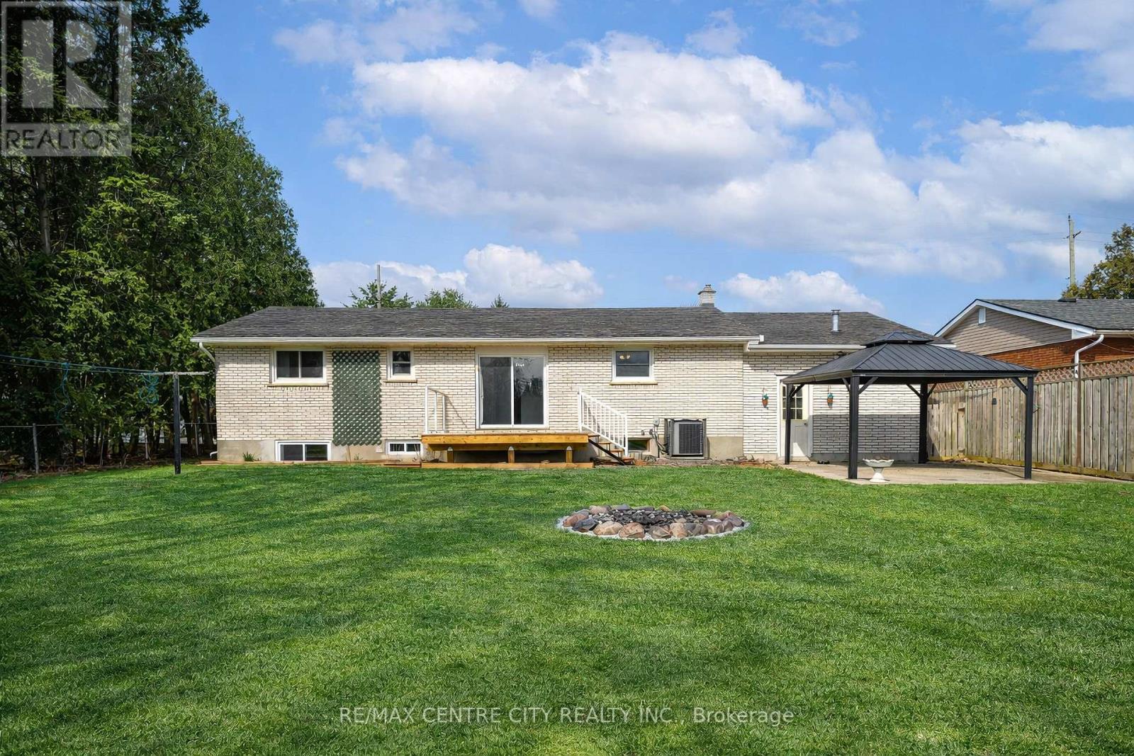 72 Elmwood Avenue, St. Thomas, Ontario  N5R 4Z7 - Photo 25 - X12970974