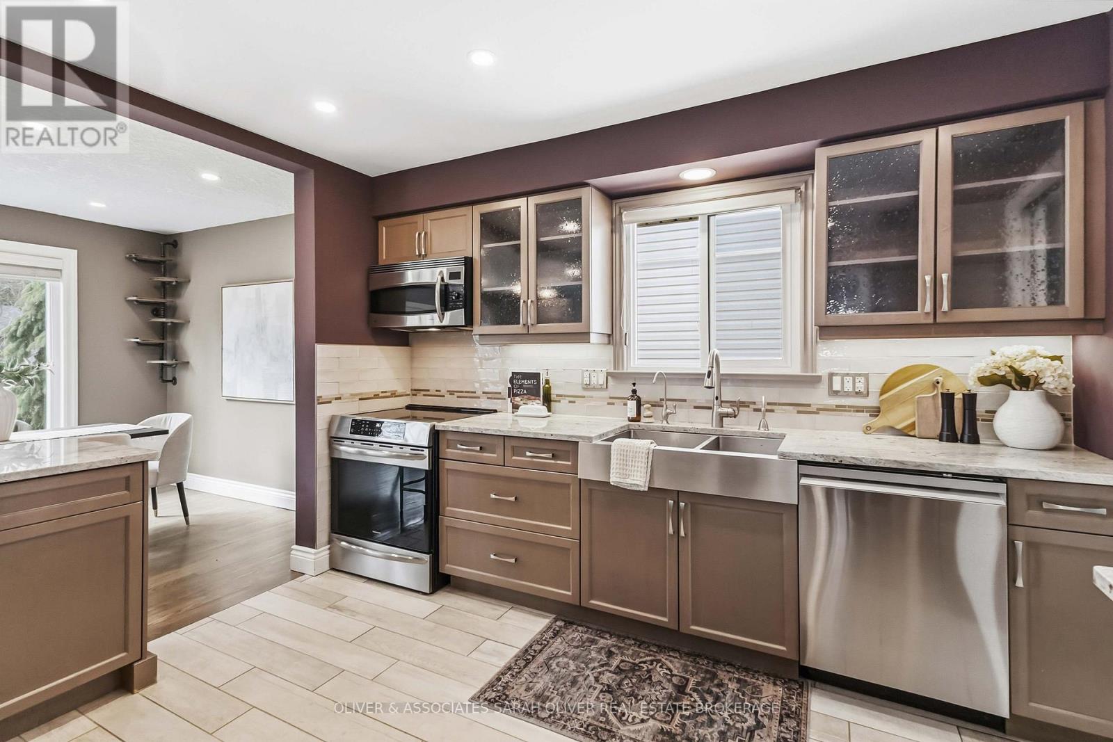 30 Sandalwood Crescent, London North, Ontario  N6G 2Z7 - Photo 16 - X12971084